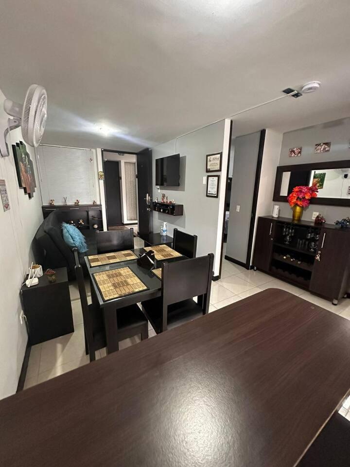 APARTAMENTO CON PISCINA CERCA AL PARQUE DEL CAFE Y EL AEROPUERTOo