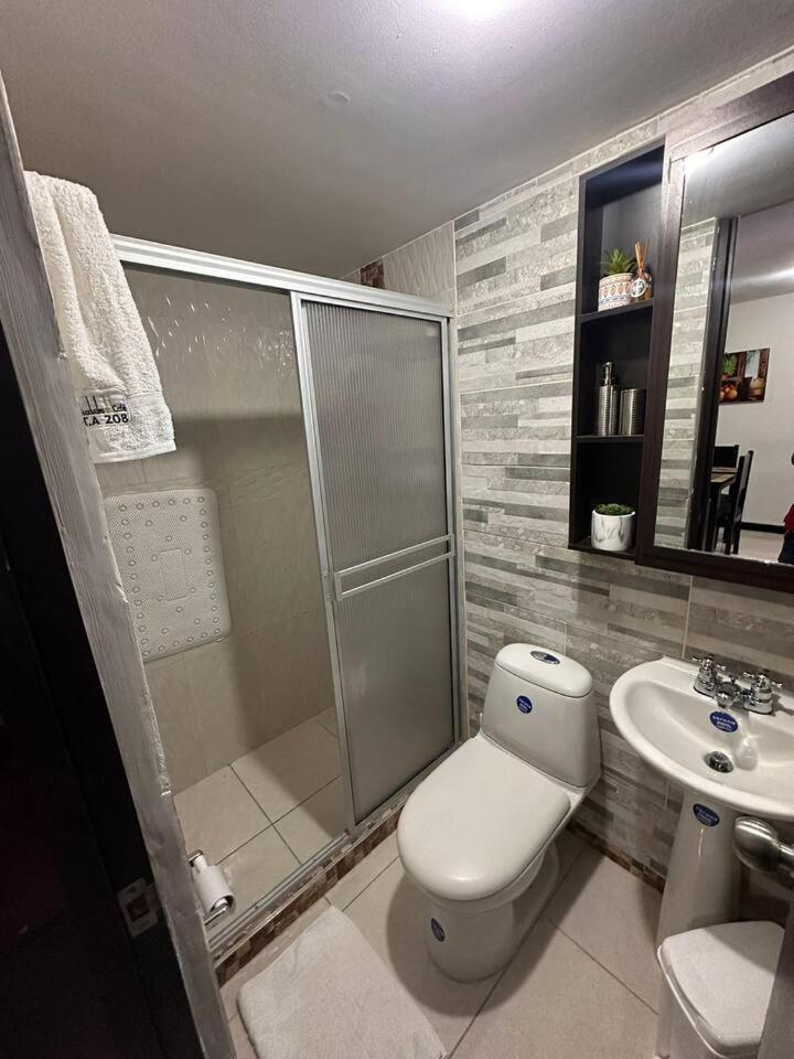 APARTAMENTO CON PISCINA CERCA AL PARQUE DEL CAFE Y EL AEROPUERTOo