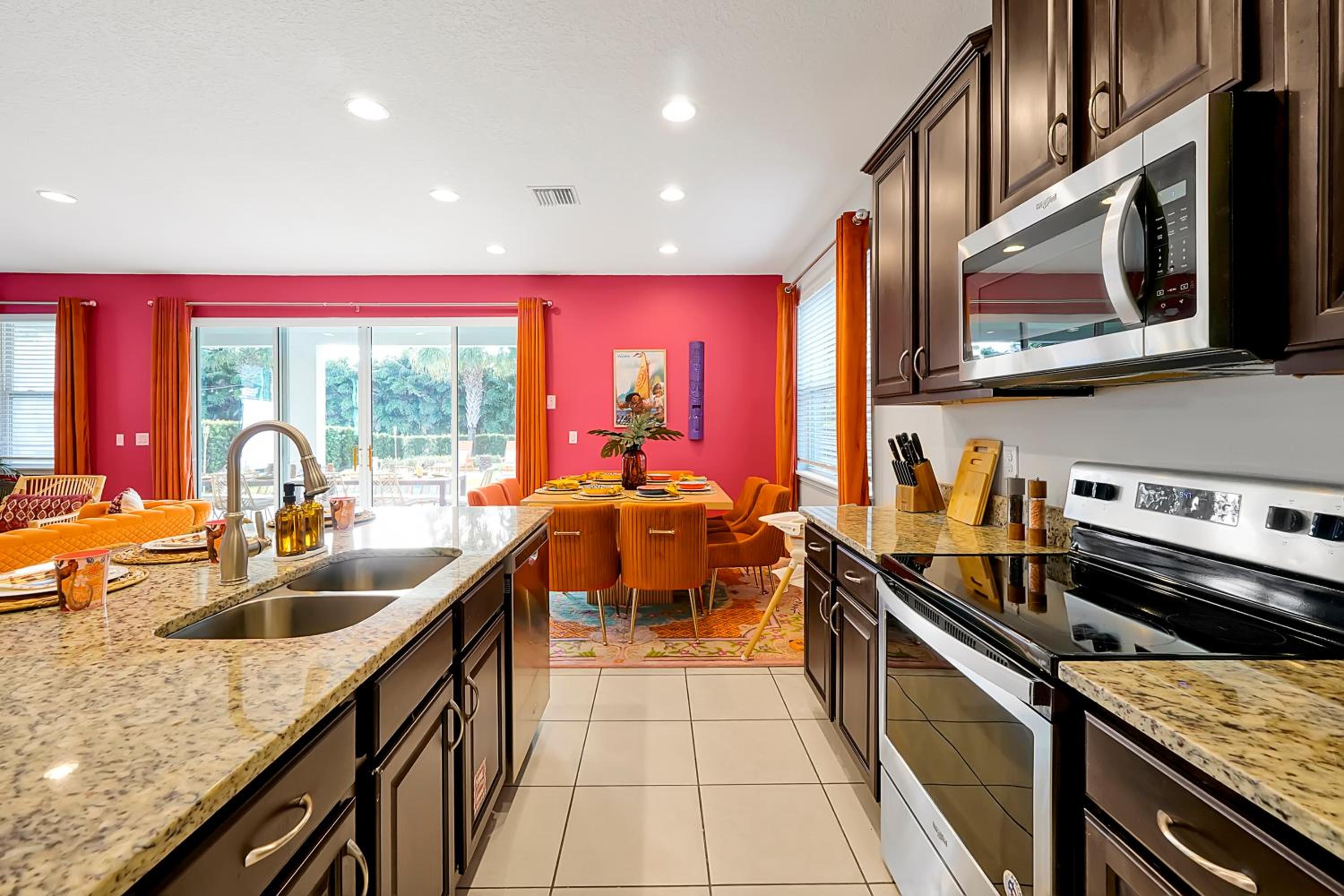 5BD Moana-Themed - Movie by the Pool - Near Disney