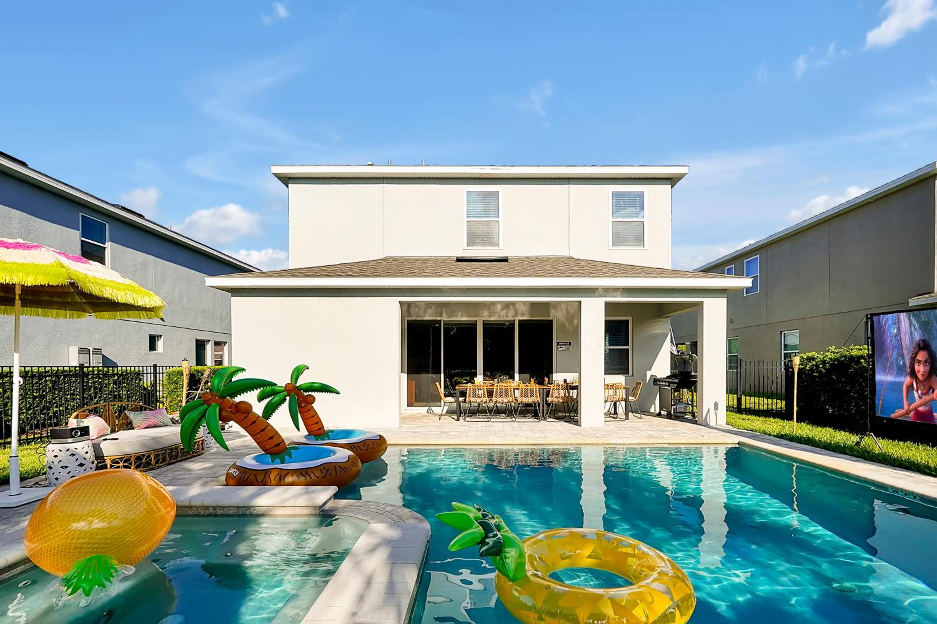 5BD Moana-Themed - Movie by the Pool - Near Disney
