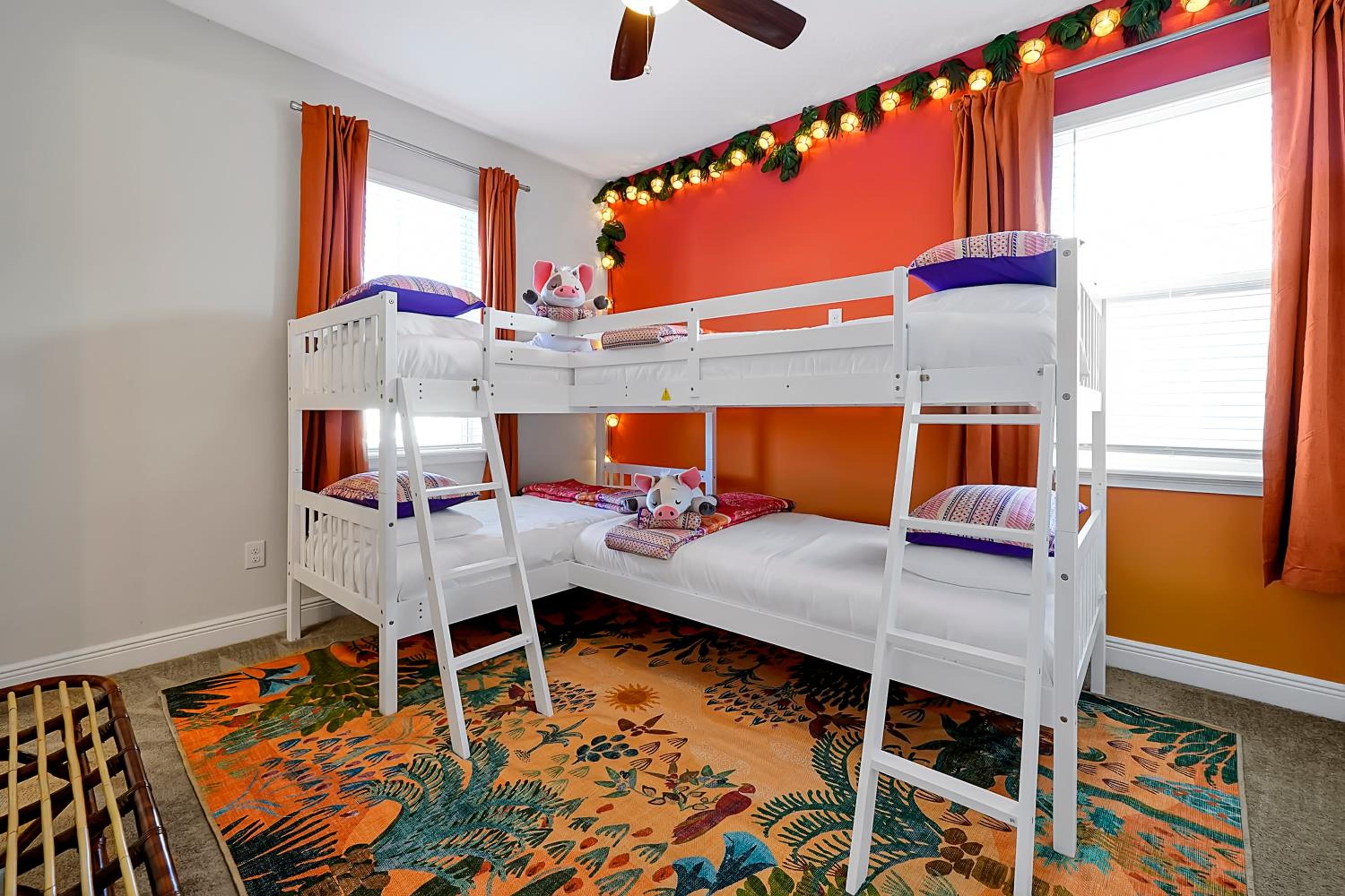 5BD Moana-Themed - Movie by the Pool - Near Disney