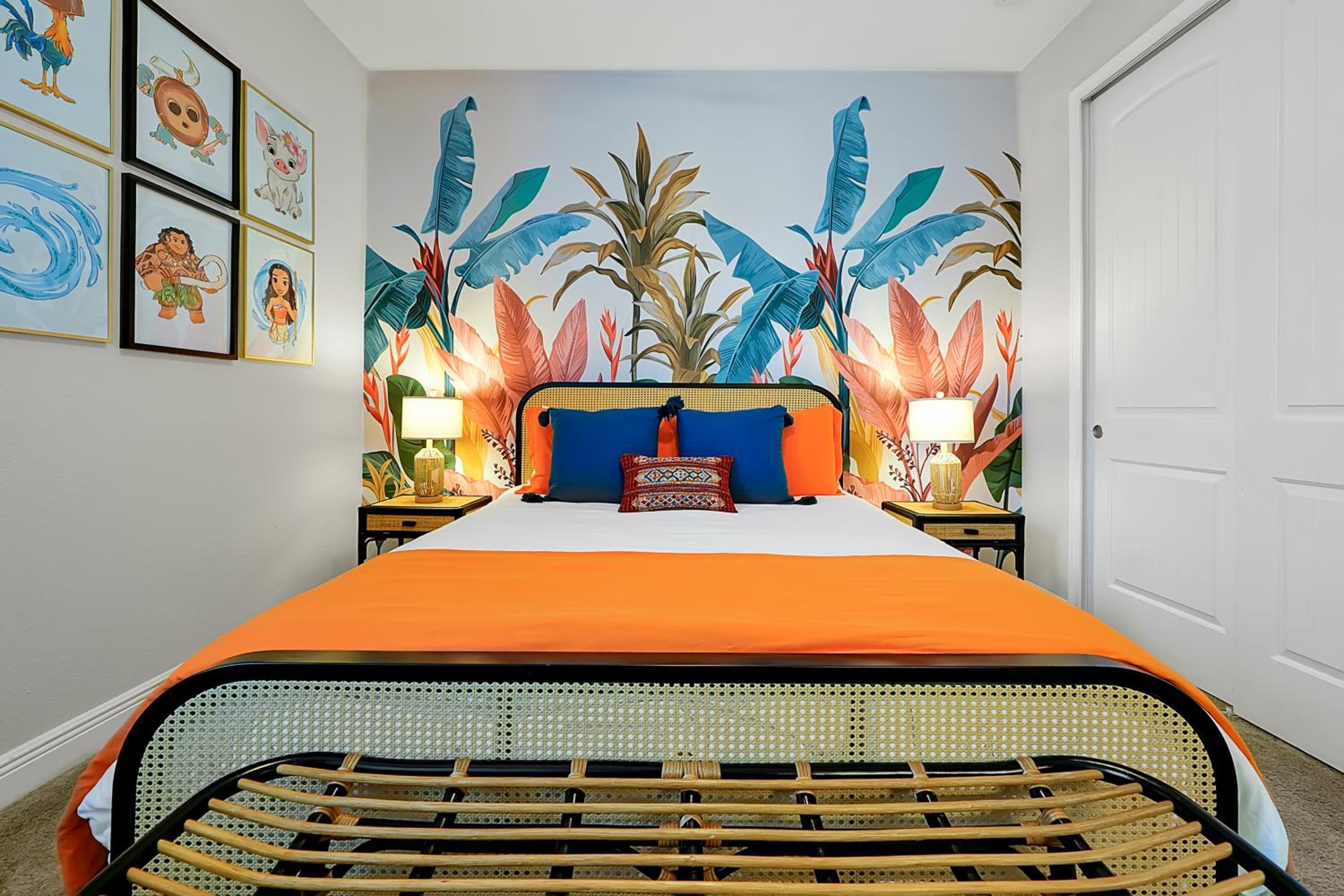 5BD Moana-Themed - Movie by the Pool - Near Disney