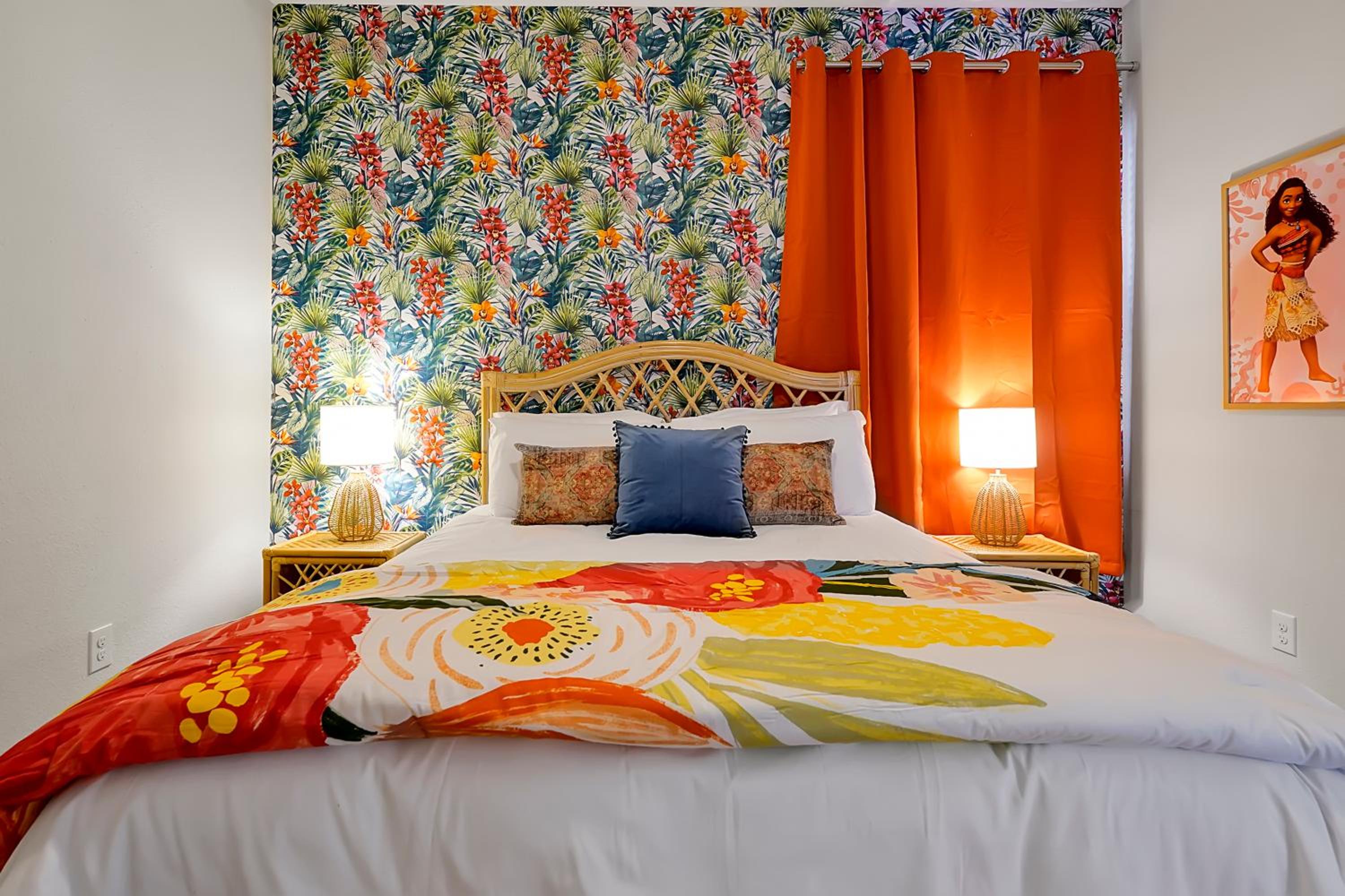 5BD Moana-Themed - Movie by the Pool - Near Disney