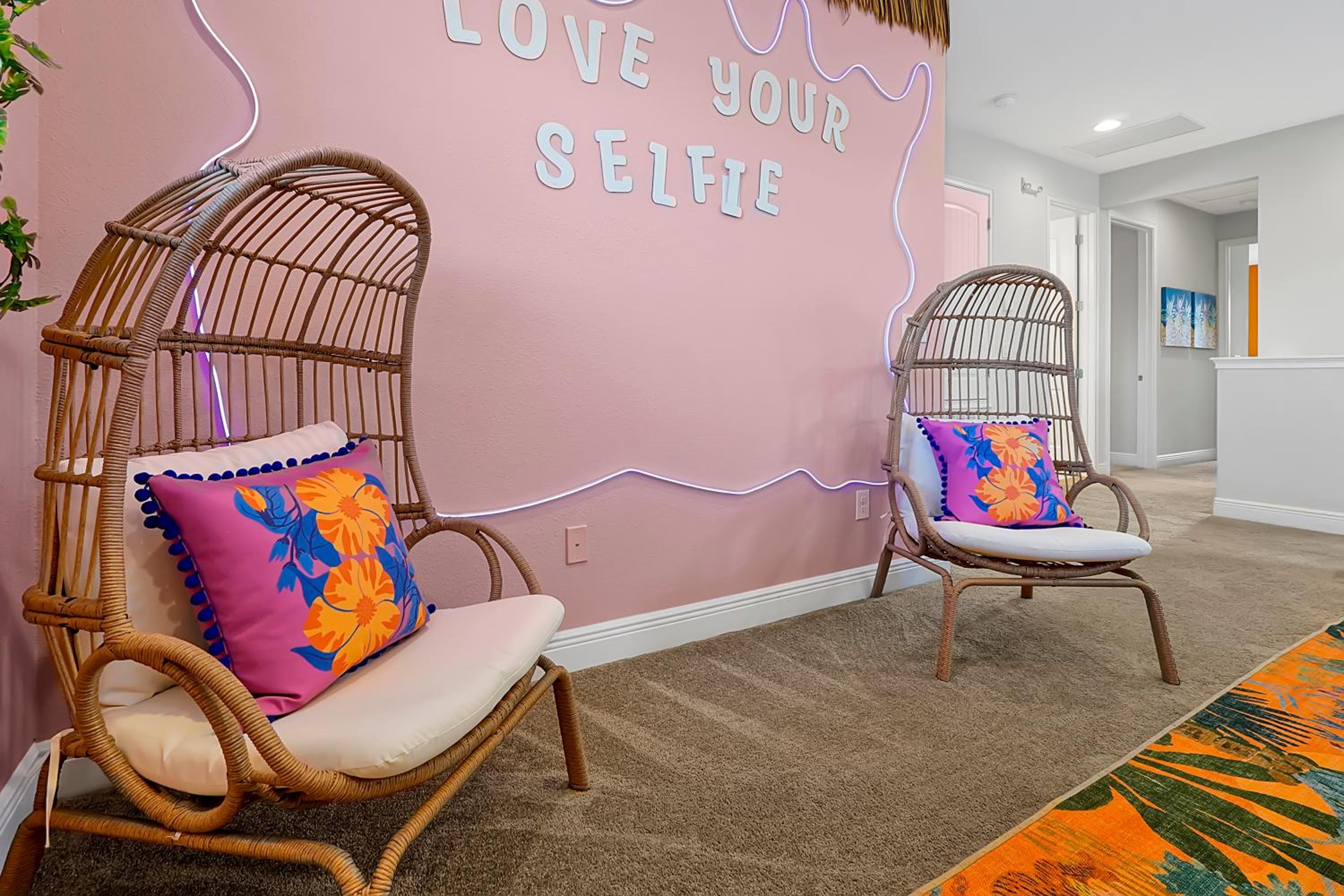5BD Moana-Themed - Movie by the Pool - Near Disney