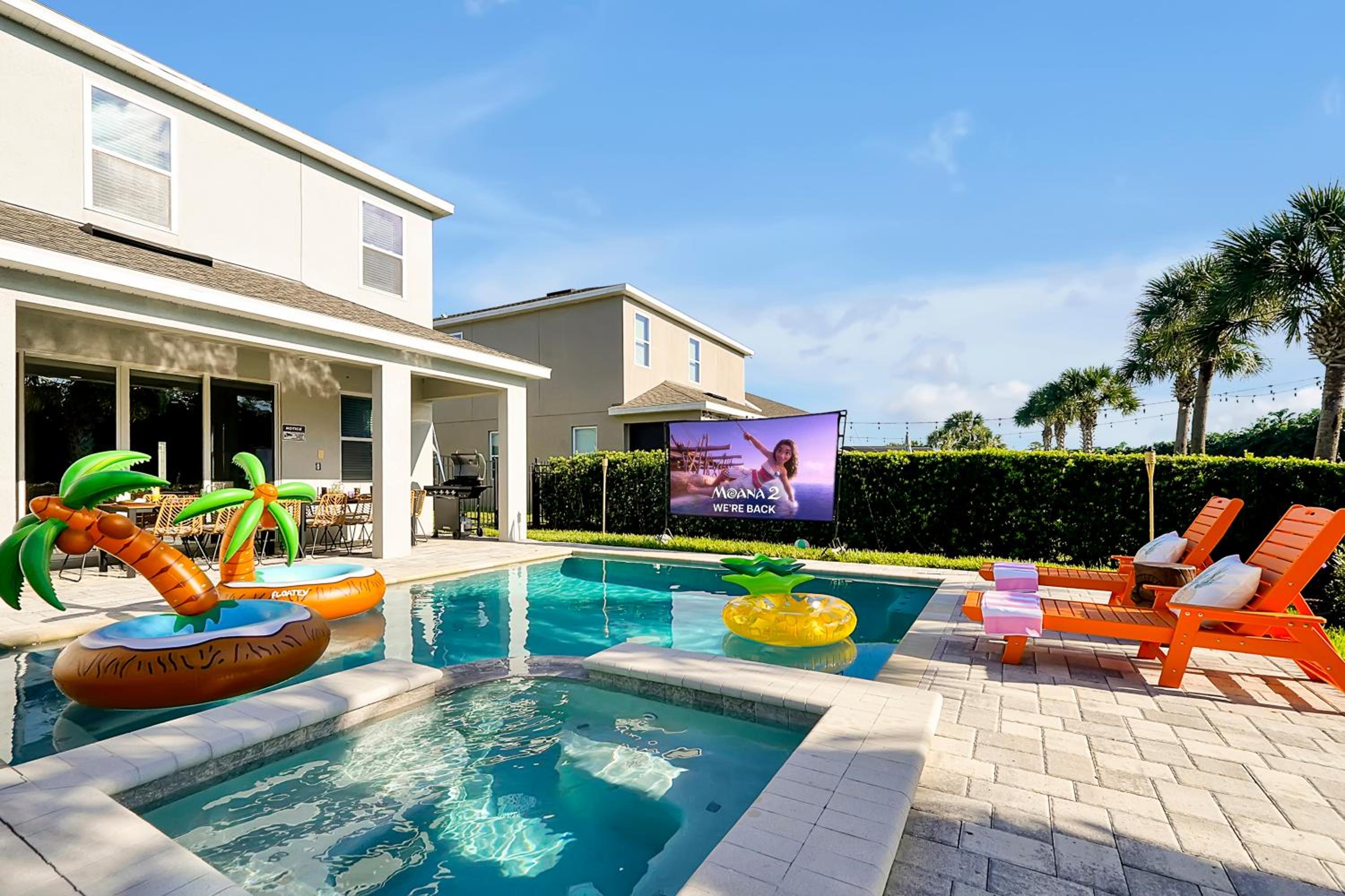 5BD Moana-Themed - Movie by the Pool - Near Disney
