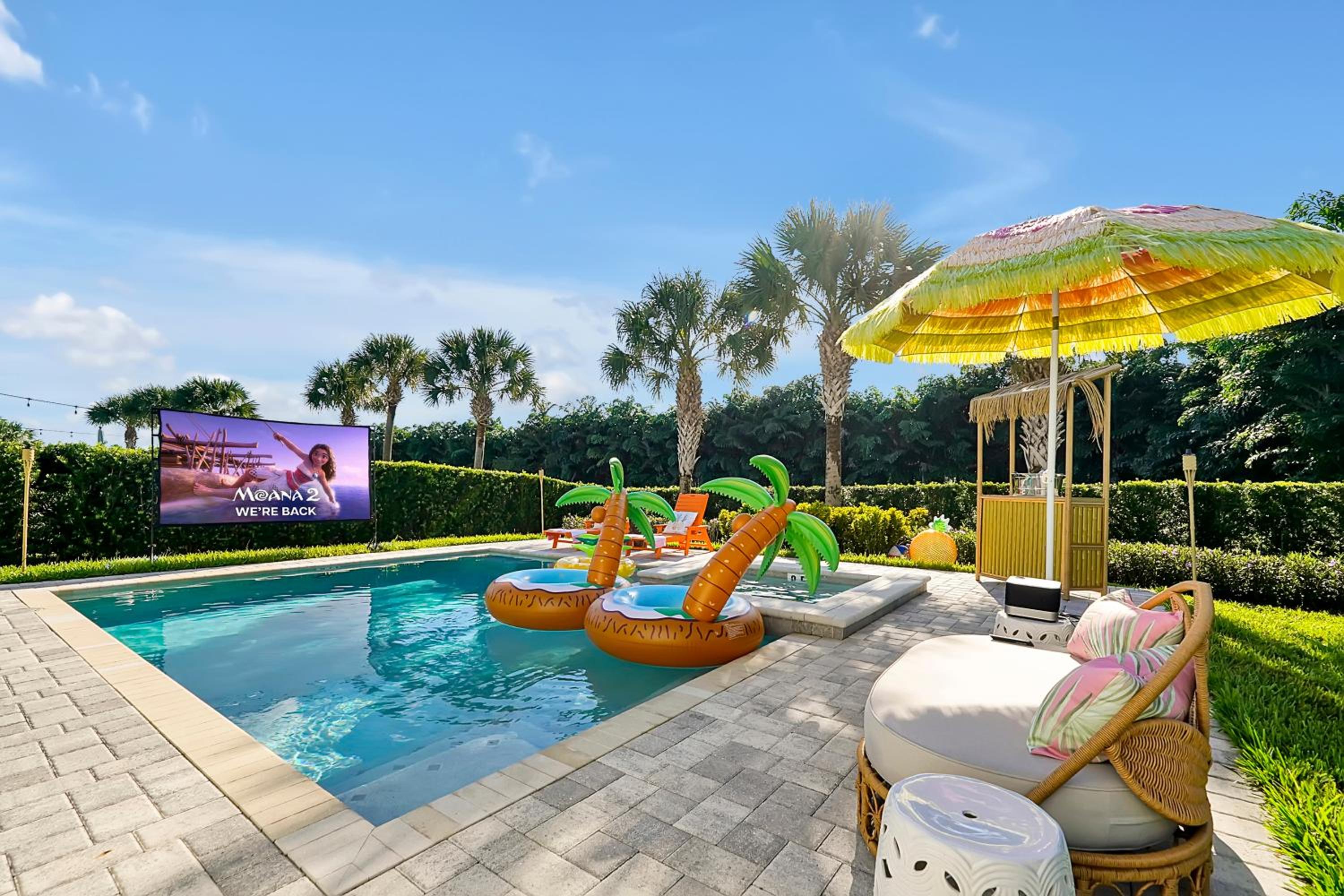 5BD Moana-Themed - Movie by the Pool - Near Disney