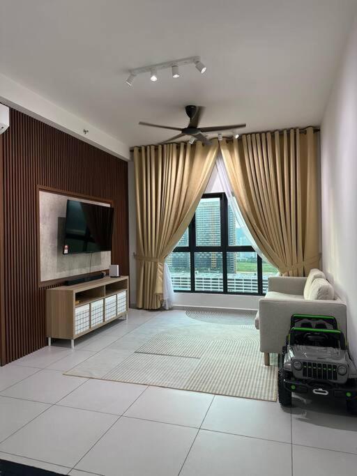 NeoSkyhigh Suites view 2