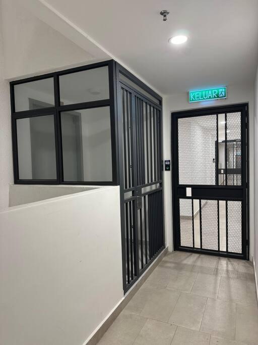 NeoSkyhigh Suites view 3