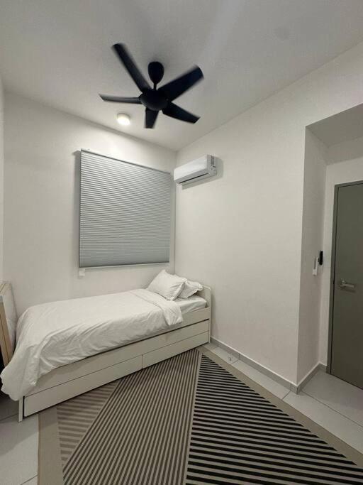 NeoSkyhigh Suites view 4