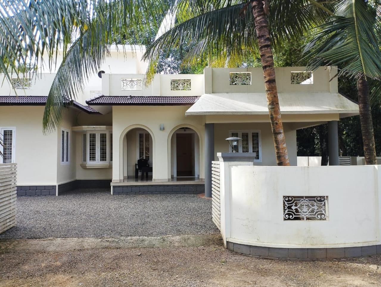 Joedale Hoilady Home