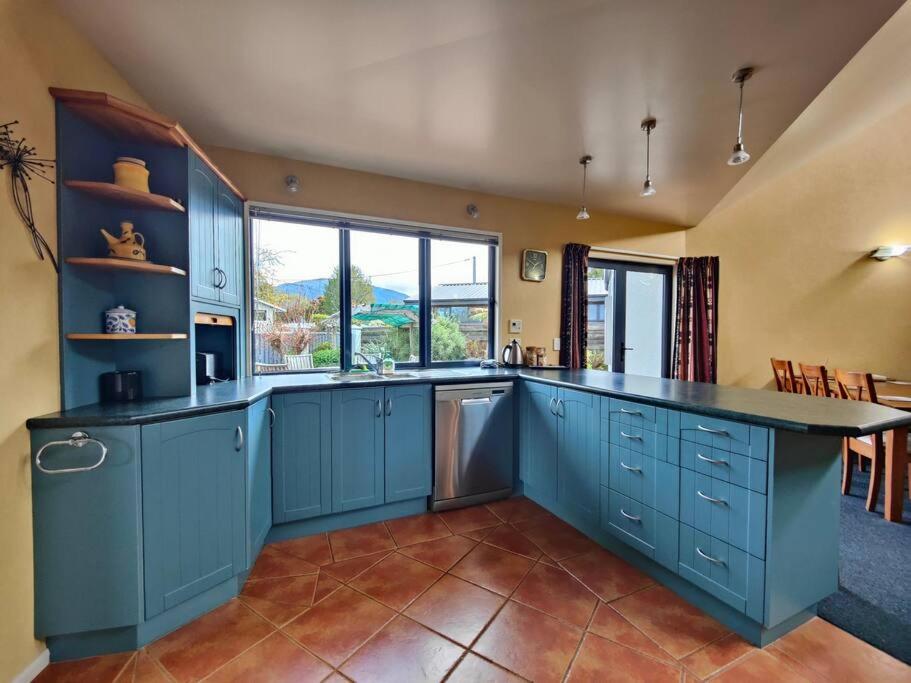 Matai Street Manor view 5