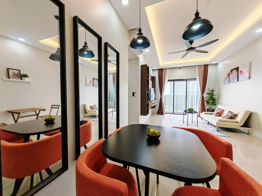 Southville Sensory Cozy 3 Bedroom w Hi-Speed Wi-Fi view 2