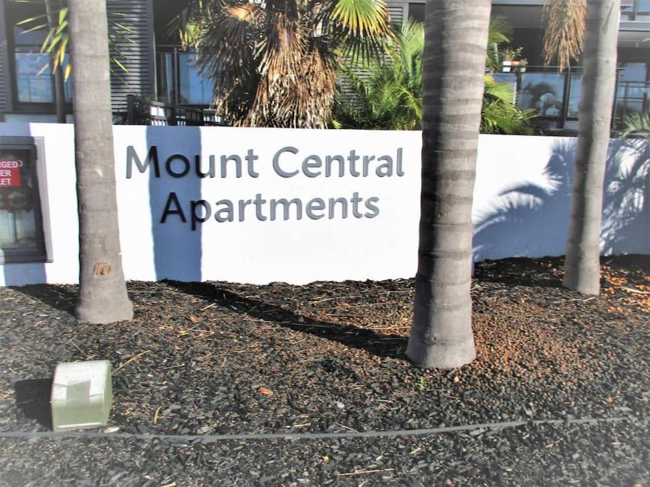Sunset Apartment, Mount views, POOL, GYM, HOT TUB view 5