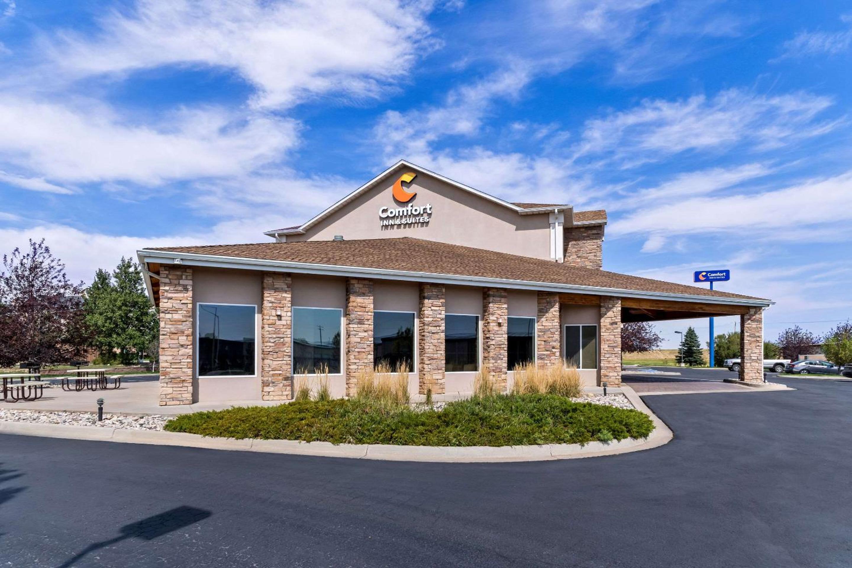 Hotel Comfort Inn & Suites Near University of Wyoming