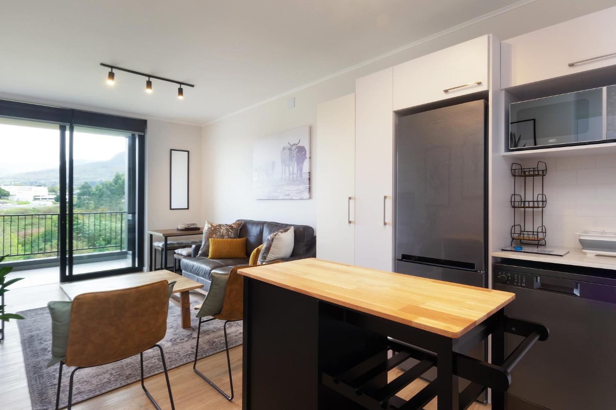 303 The Meadows George view 5
