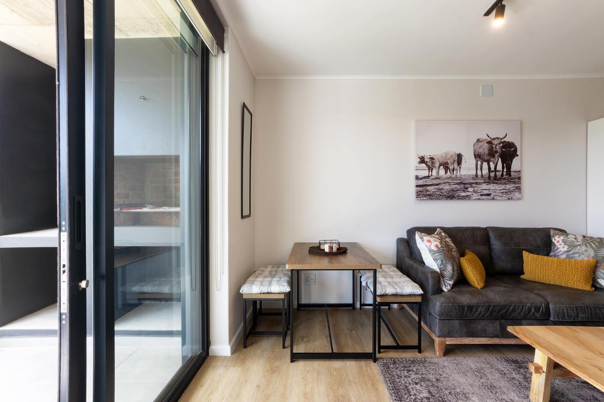 303 The Meadows George view 4