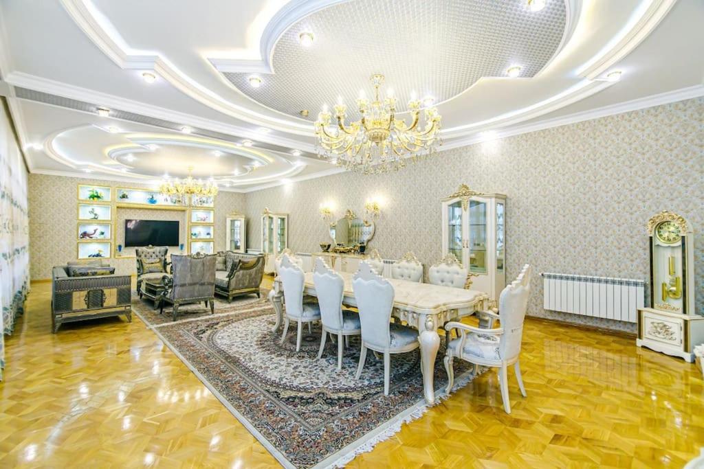 Luxury Villa with Breakfast