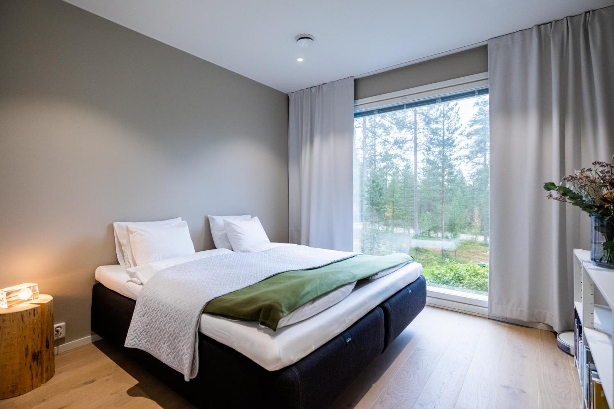 Arctic Heather City Villa