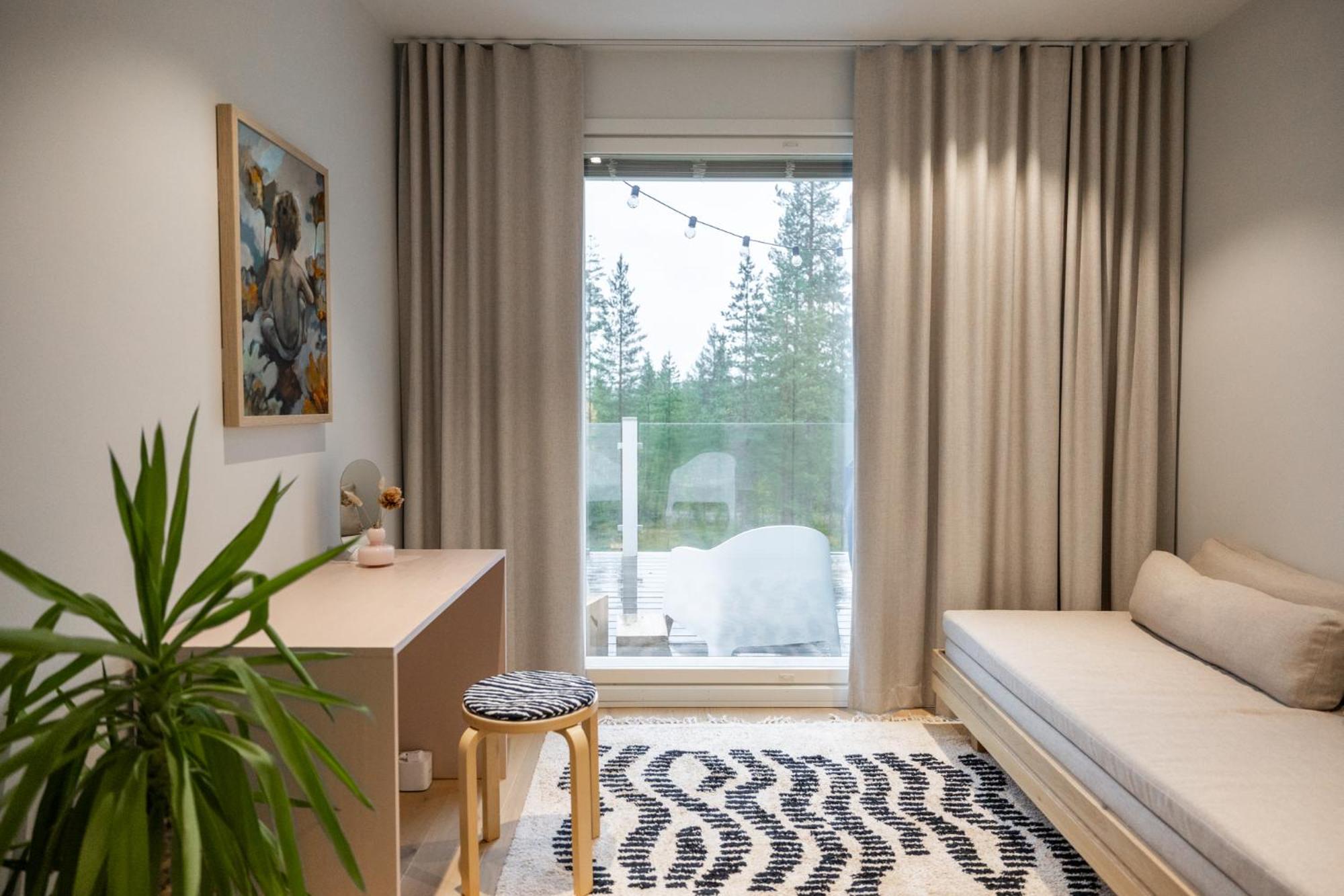 Arctic Heather City Villa