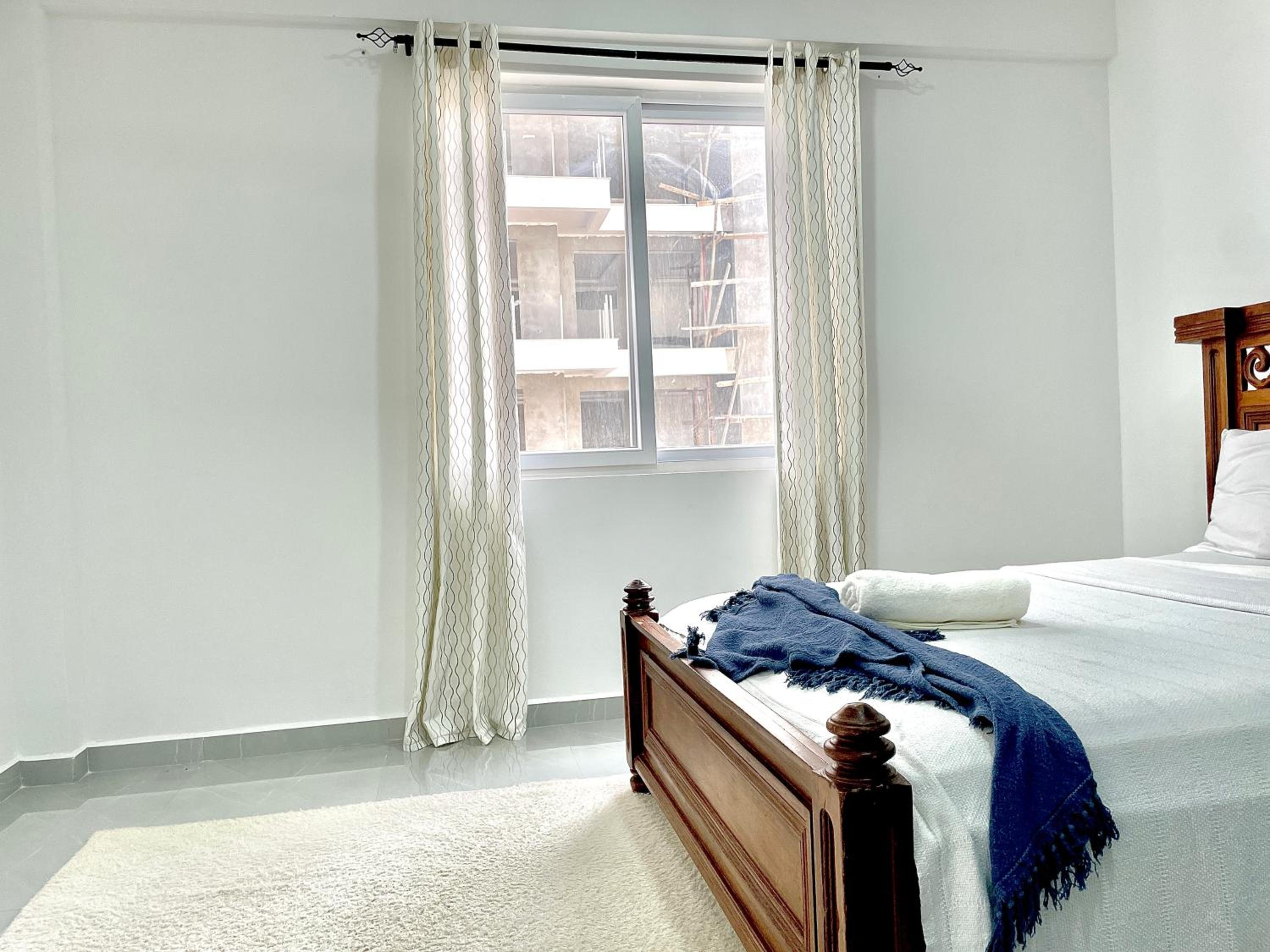 Oyster suites 3BR with pool and Gym view 5
