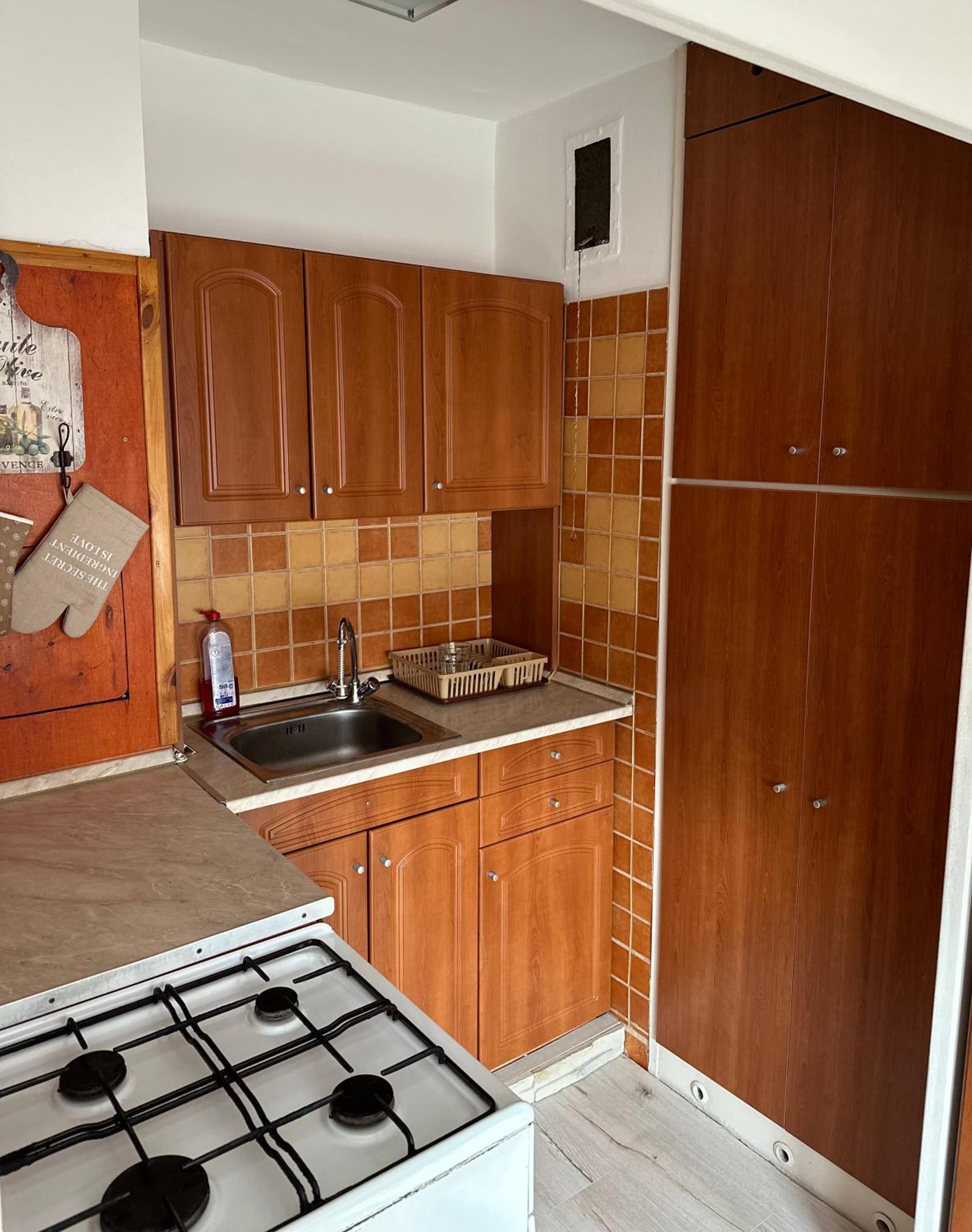 Anna Apartman