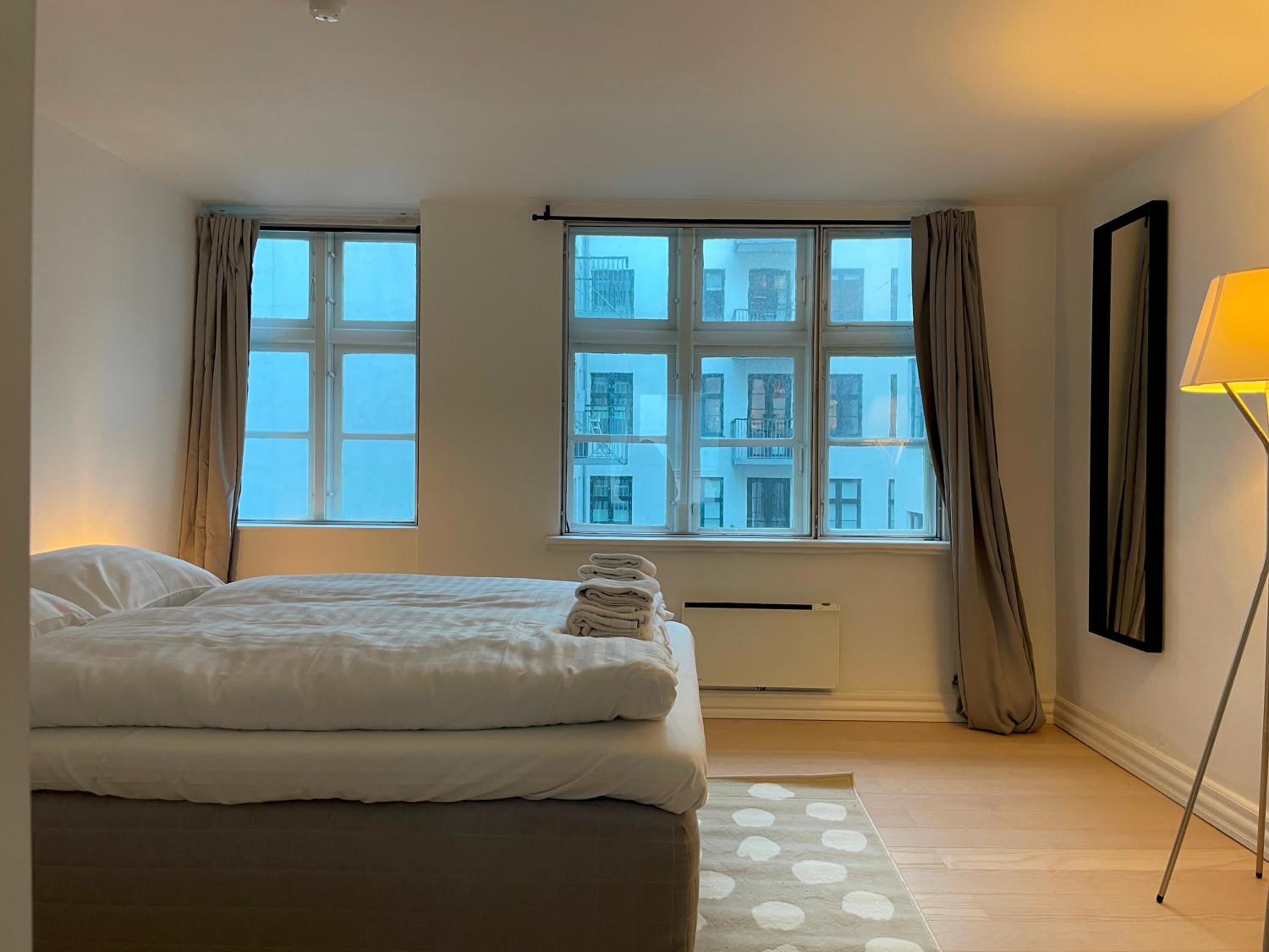 Stylish Apartment - View of The Marble Church view 3