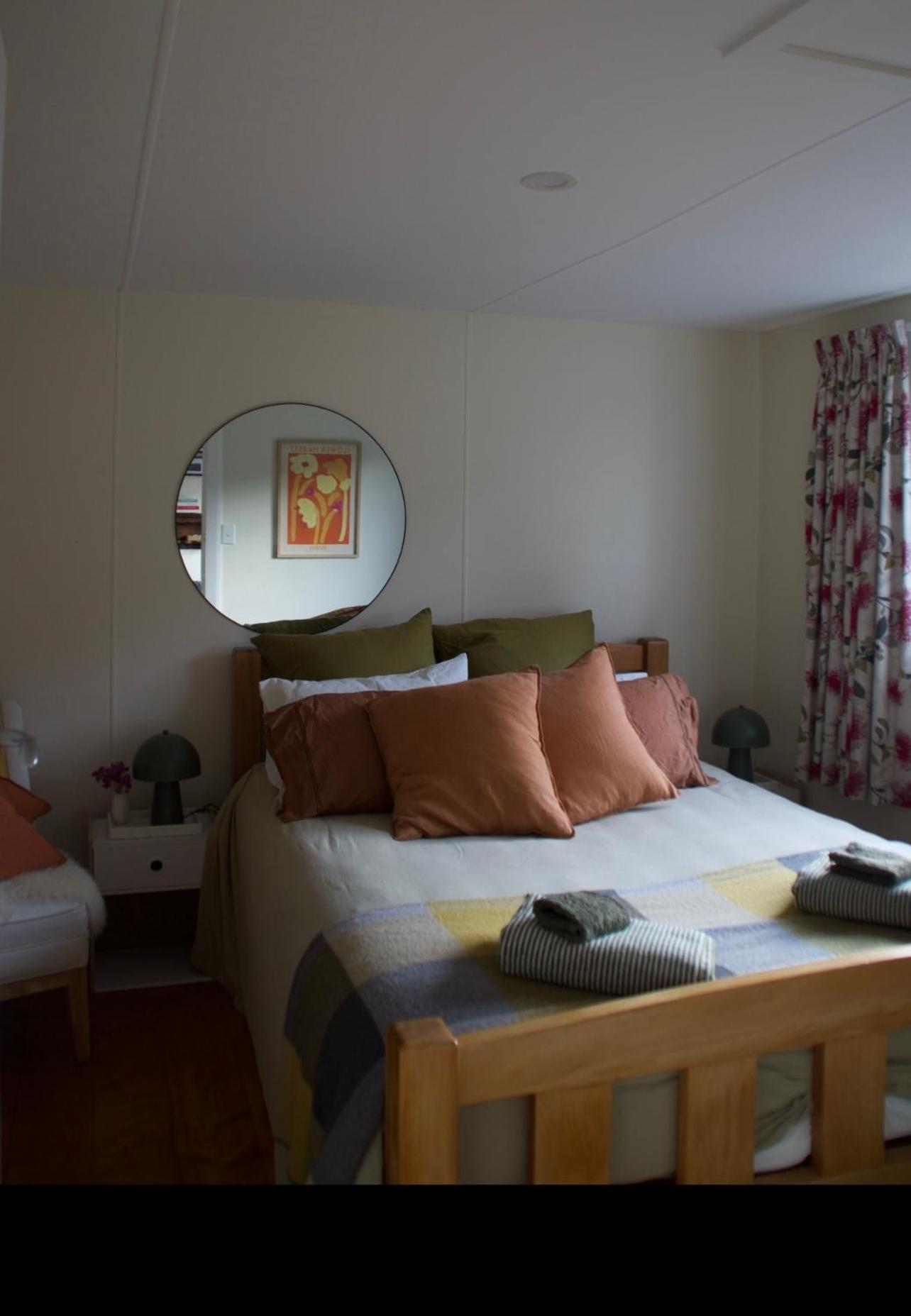 Okains Bay West Peak Cottage view 4