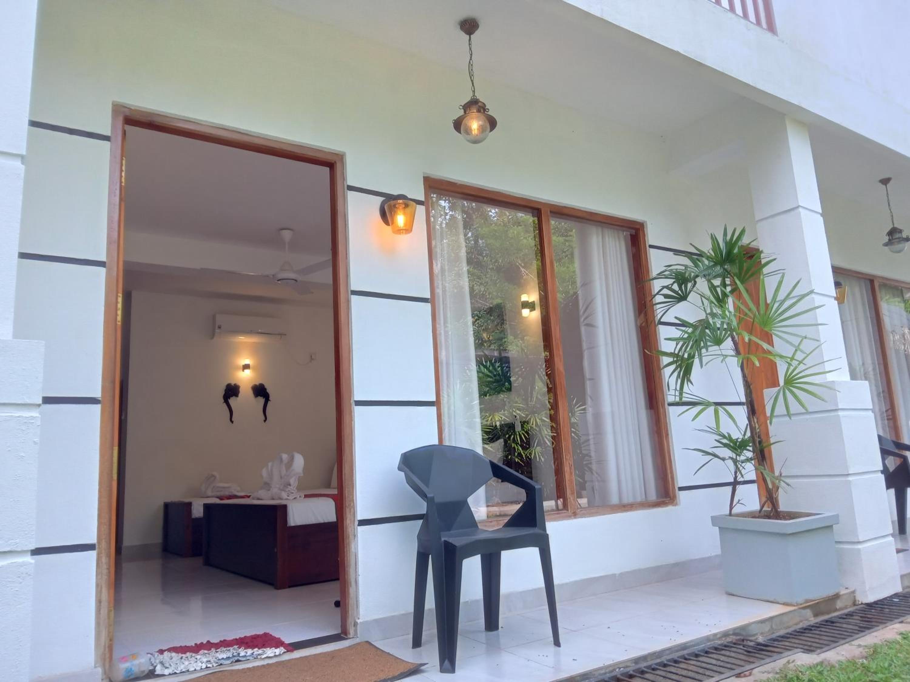 White rose safari home stay view 2