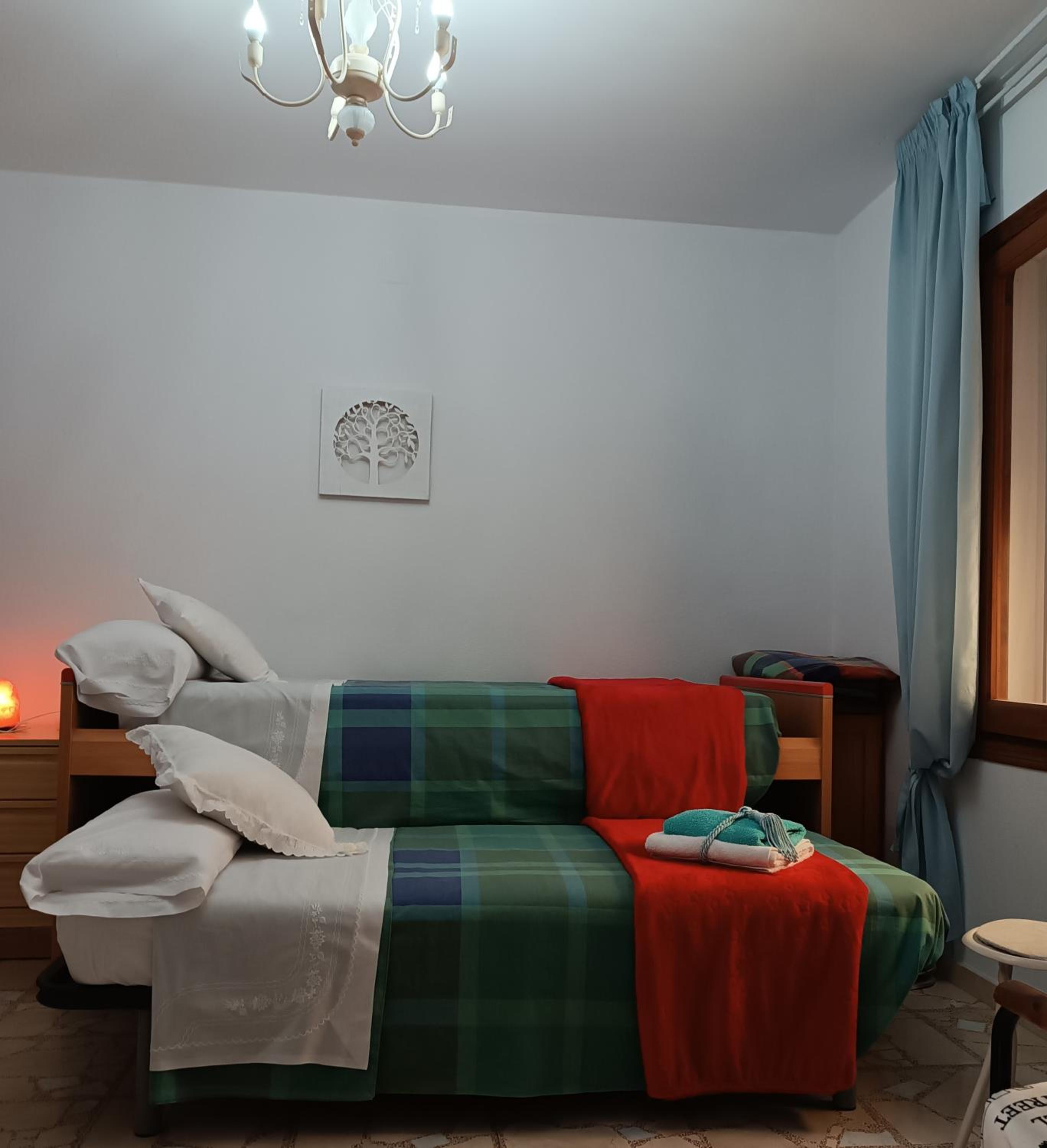 Agradable casa con zona de relax y aparcamiento