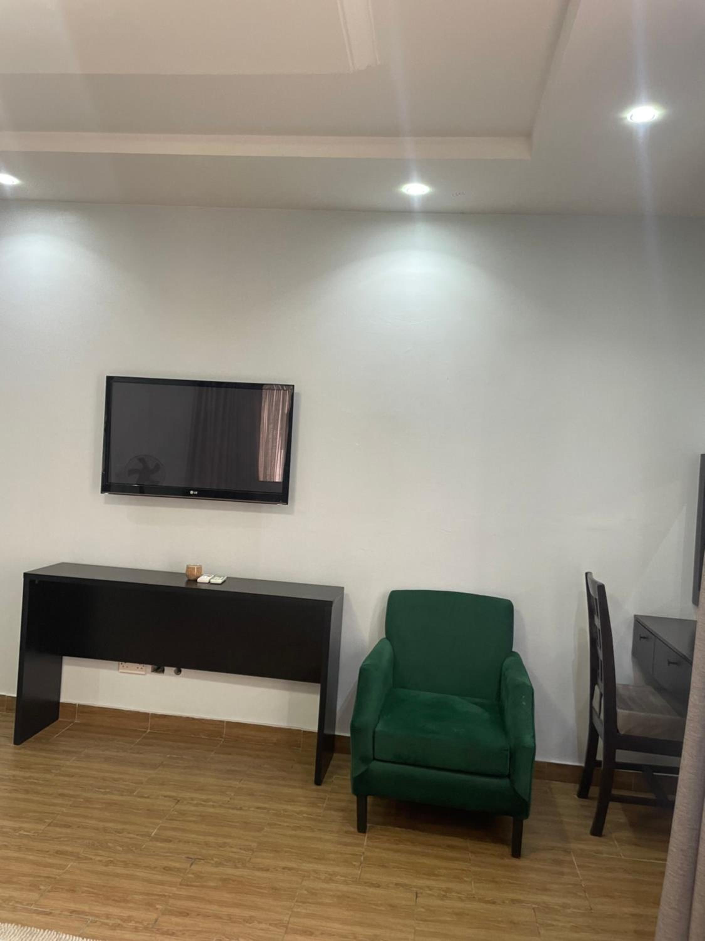 two bedroom serviced apartment banana island - ikoyi JaeeLuxuryhomes view 4