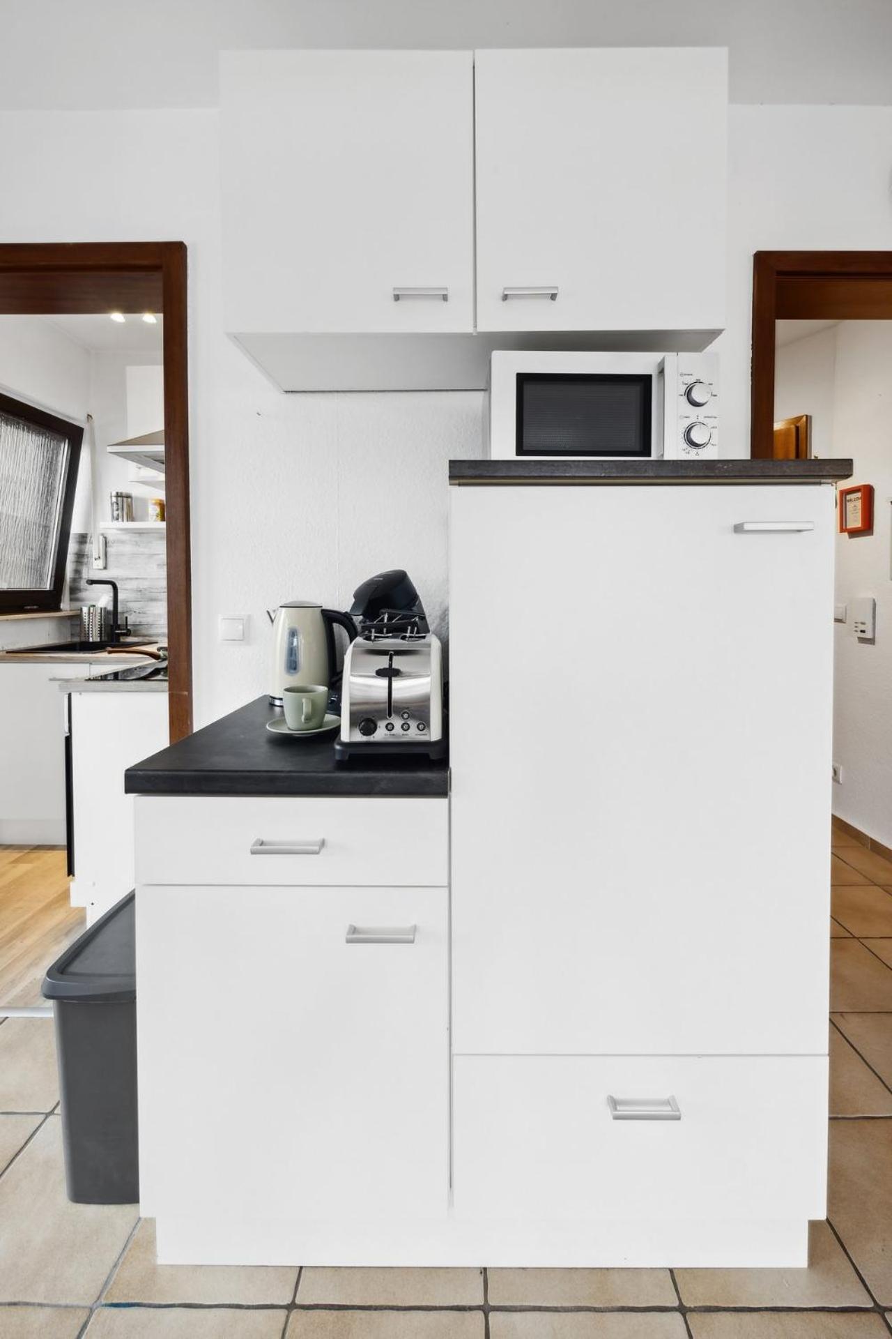 Helle & moderne Wohnung mit Panorama-Balkon