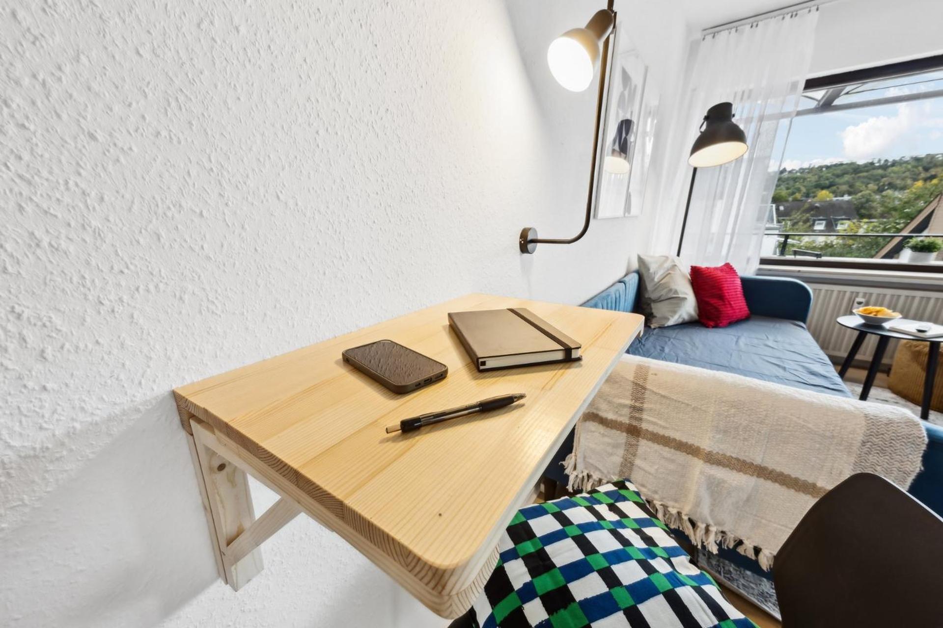 Helle & moderne Wohnung mit Panorama-Balkon