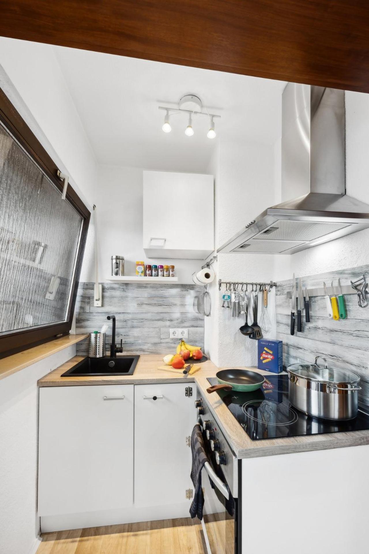 Helle & moderne Wohnung mit Panorama-Balkon