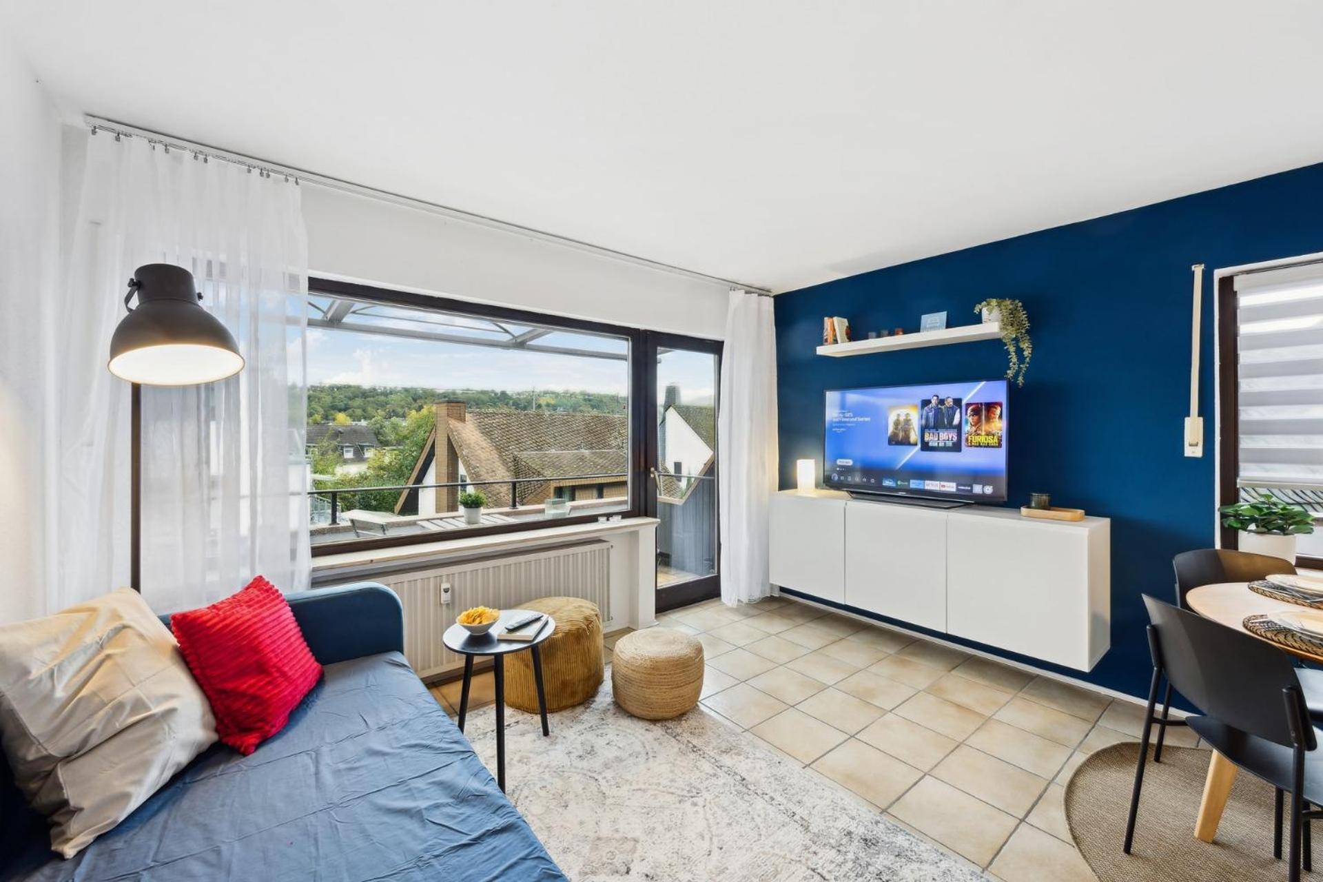 Helle & moderne Wohnung mit Panorama-Balkon