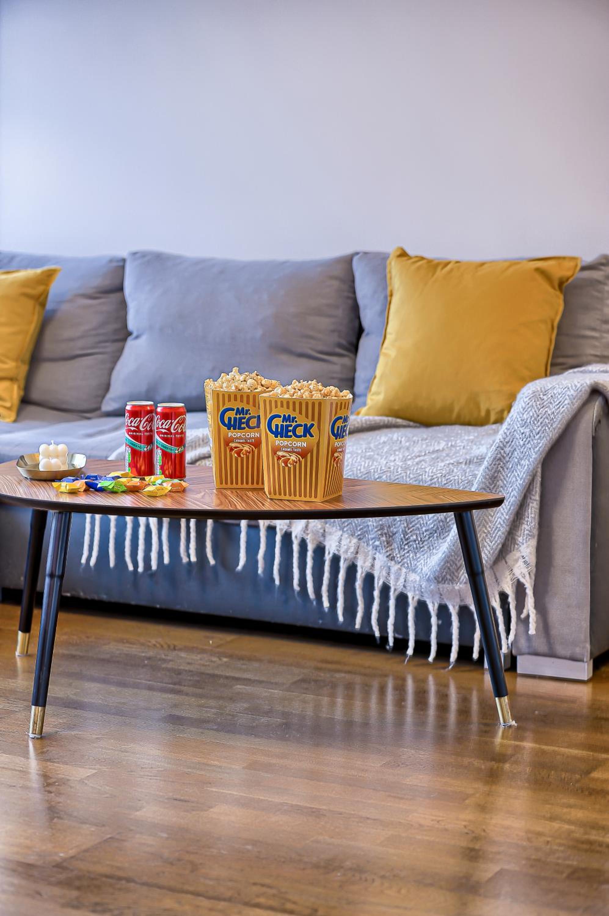 Family Oasis Apartments x Free parking x SELF CHECK IN 24x7 view 4