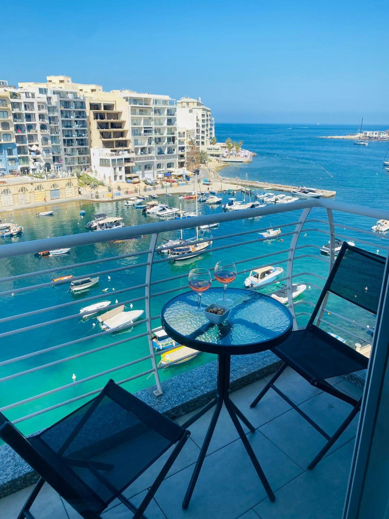 Spinola Shoreline Homestay St Julians — St Julian's