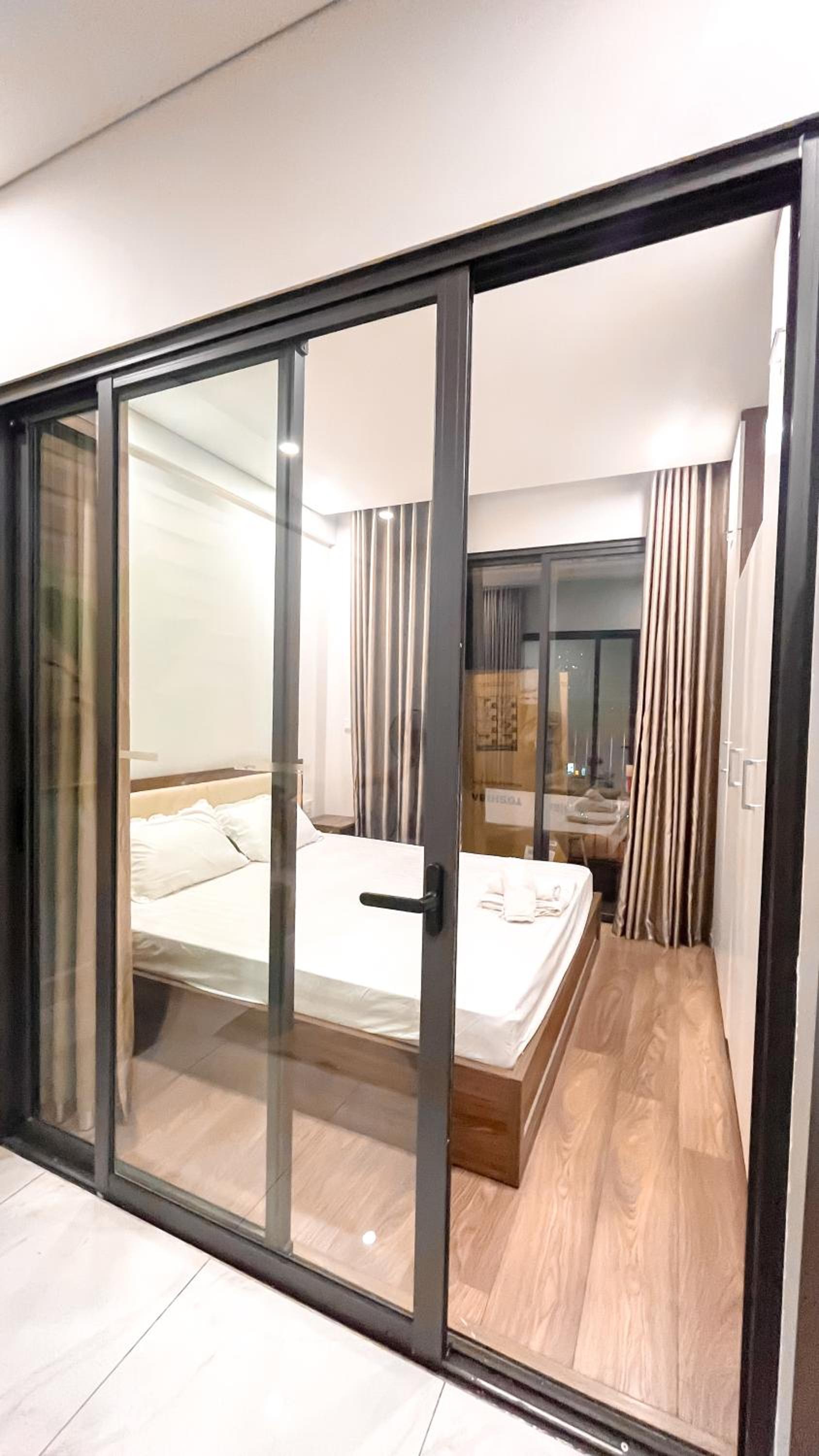 Harmony- studio Tea view Hồ Tây 503