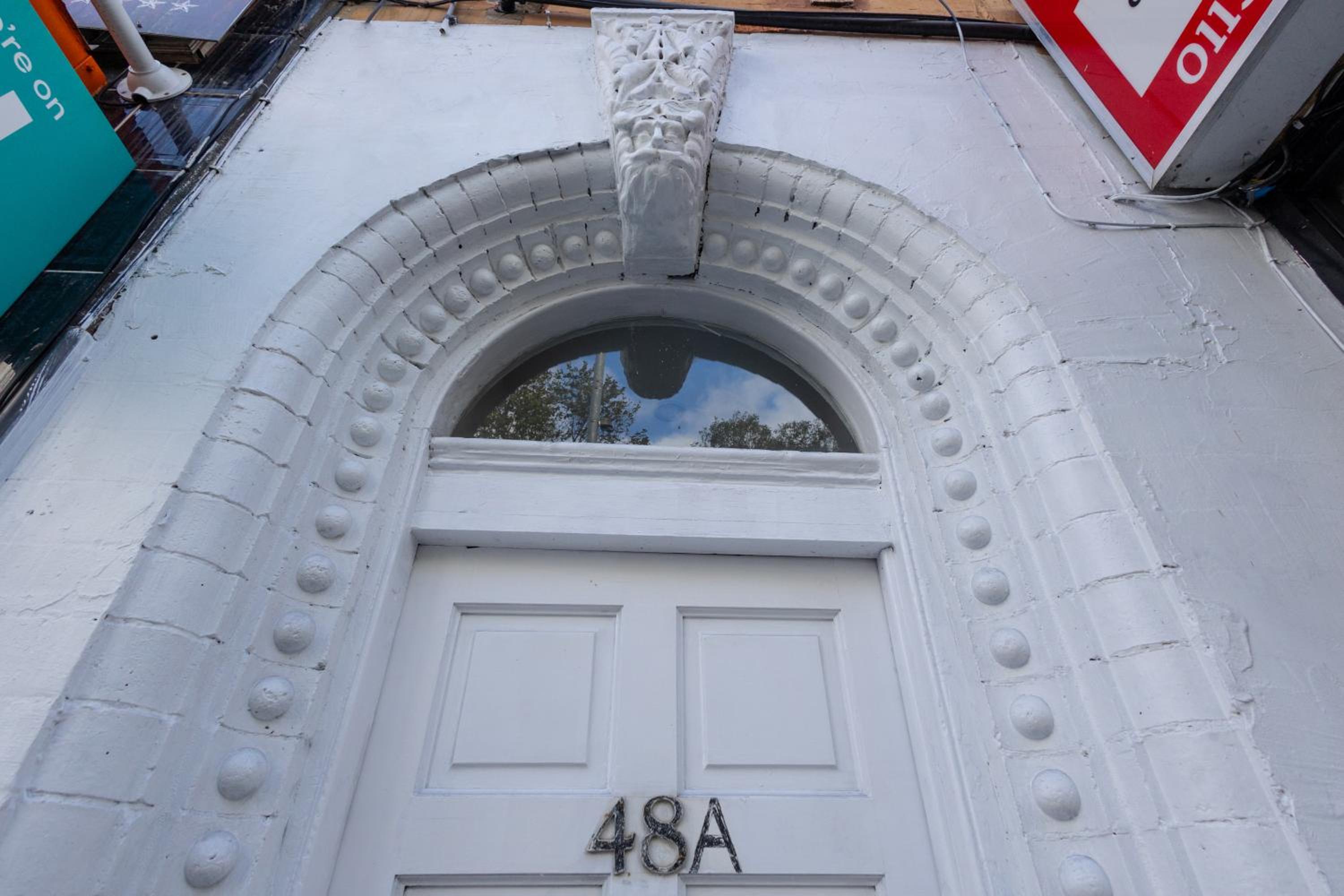 3 Bed Apartment only 8 minutes from City Centre view 2