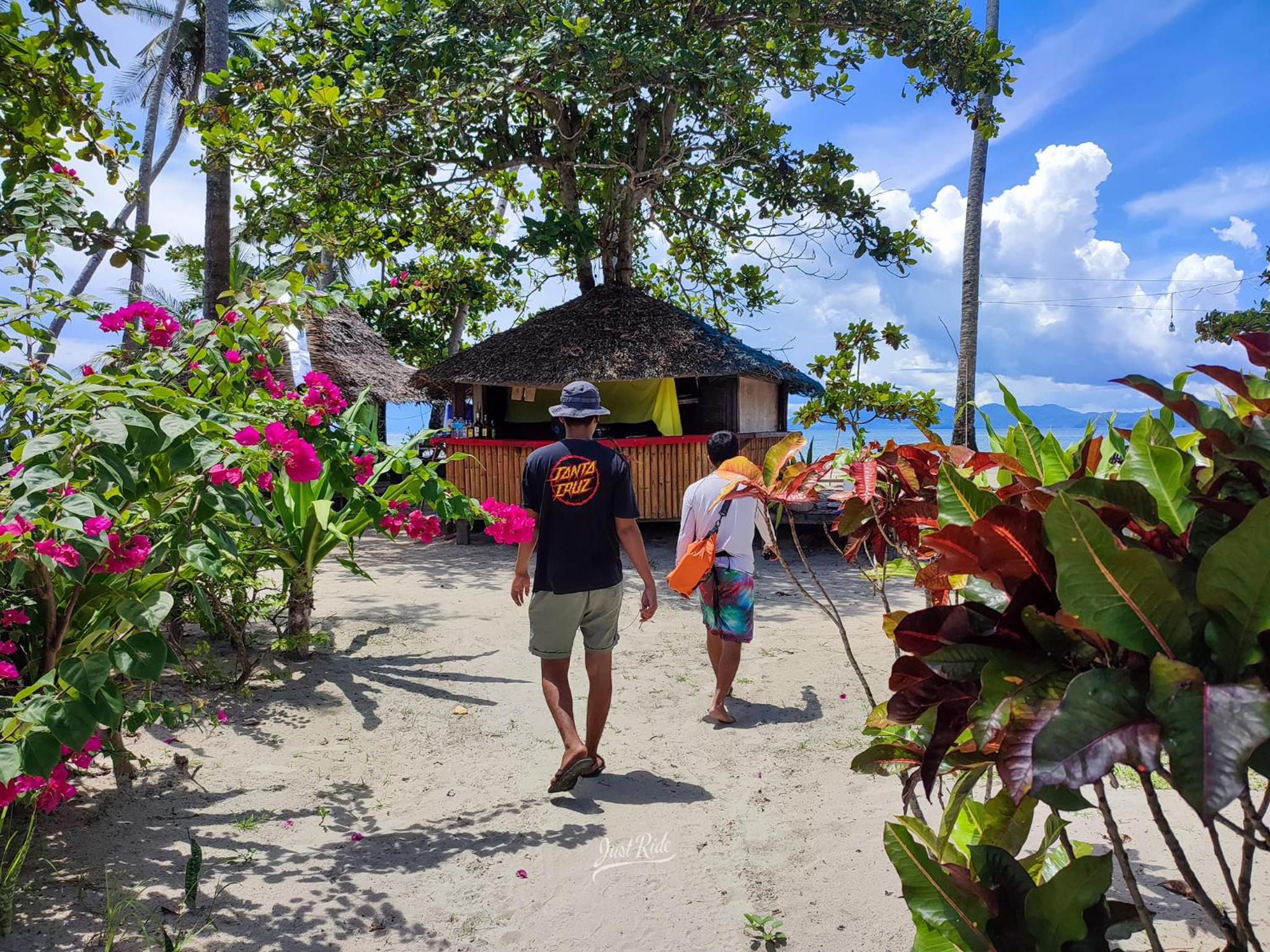 Amihan Beach Hostel