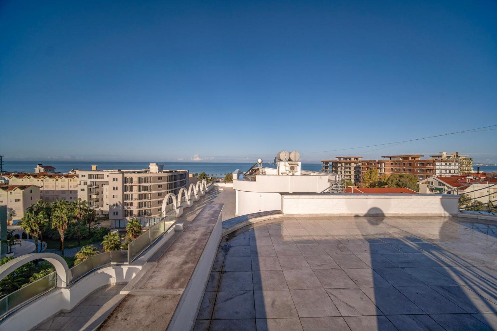 Penthouse with sea view in Durrës - amazing terrace of 400m2 with panoramic view