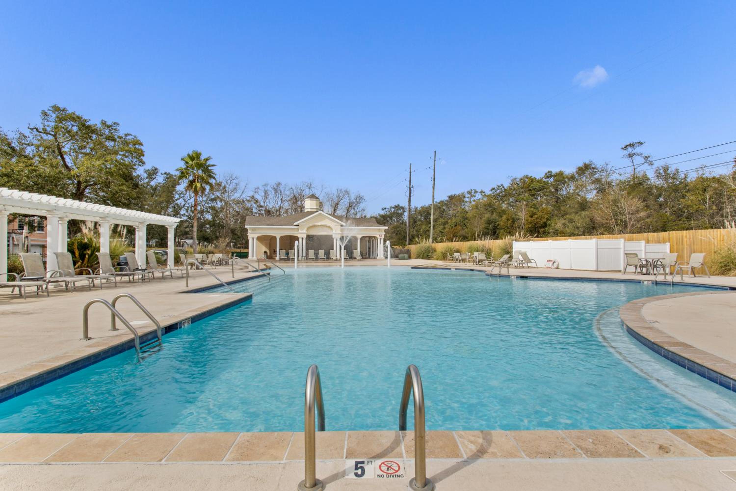 Gulfport Arcade Condo