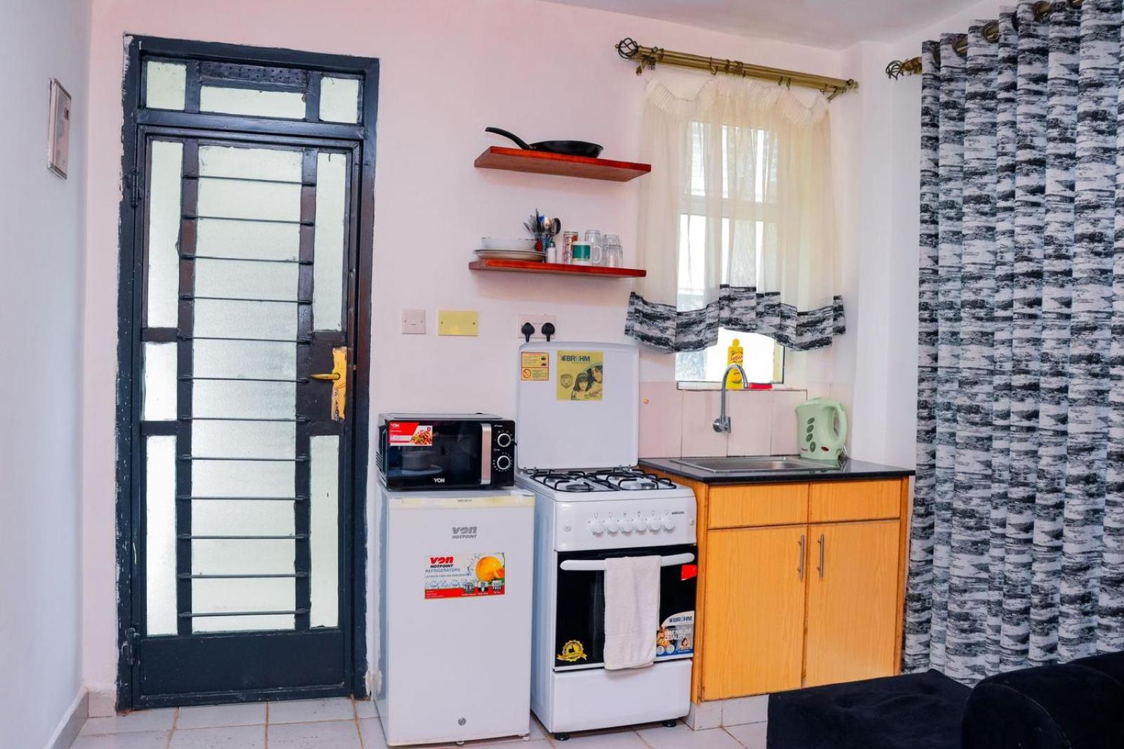 Classy studio along Ngong Rd - Nairobi view 2