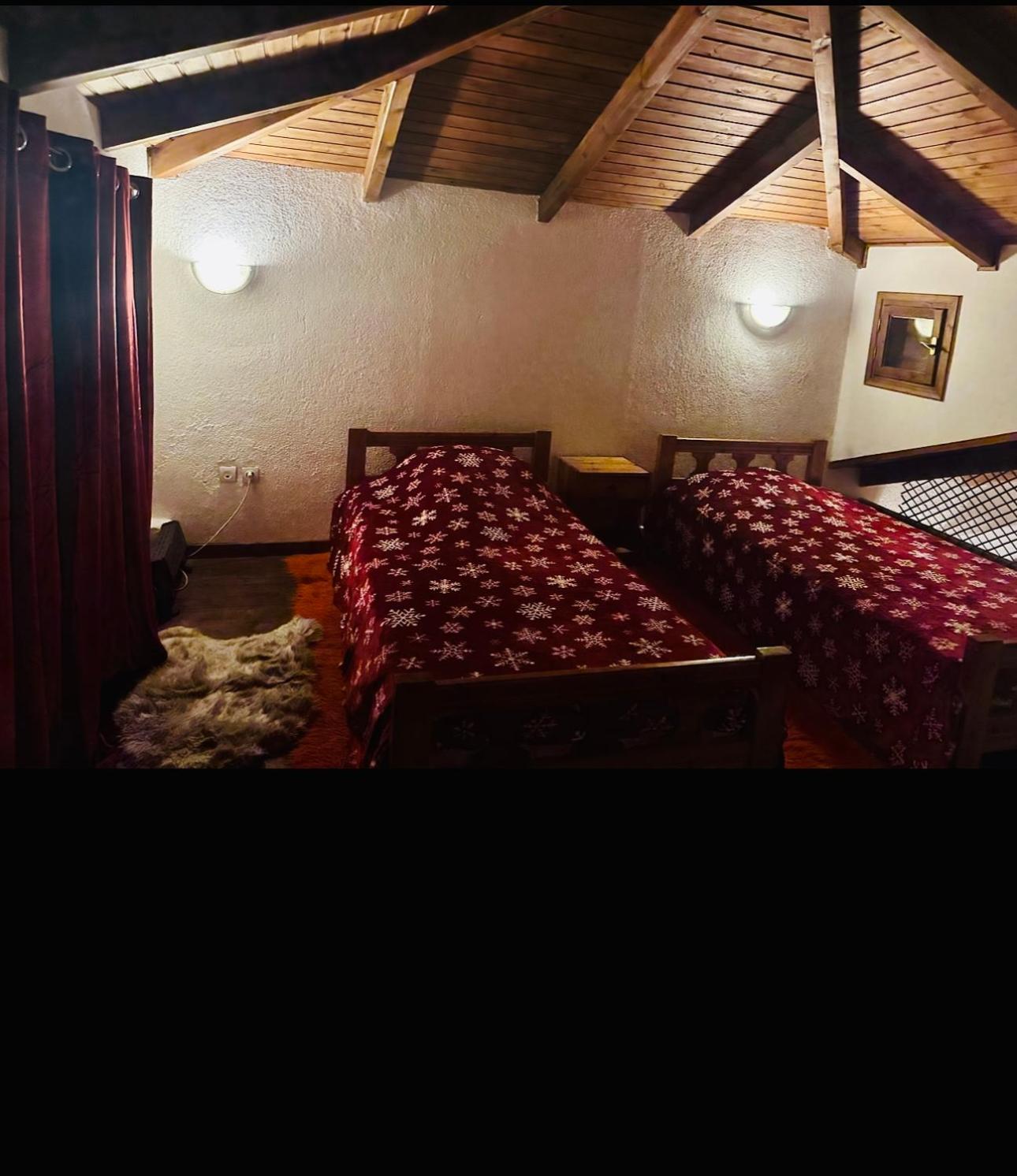CHALET MARIA livadi