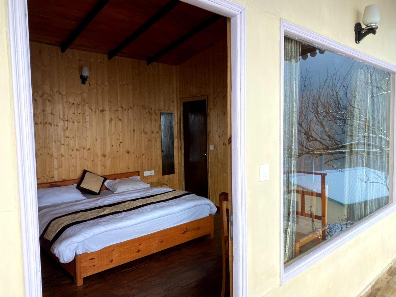 Way Wood Wind Lodge