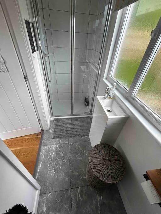 Llangollen Vacations - Castle View chalet - Property Image 4