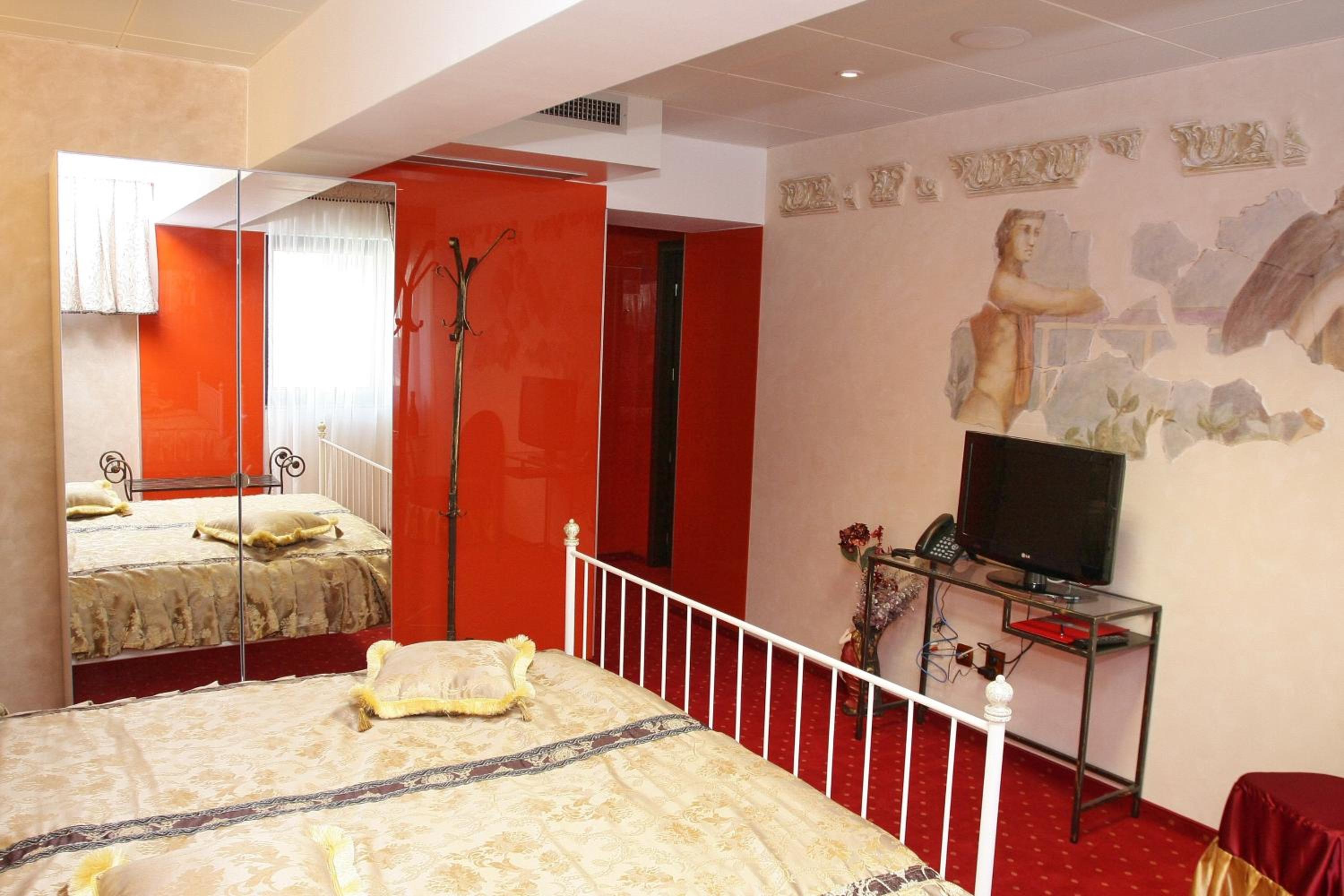 LEGENDS Chambers by Grand Pier Boutique