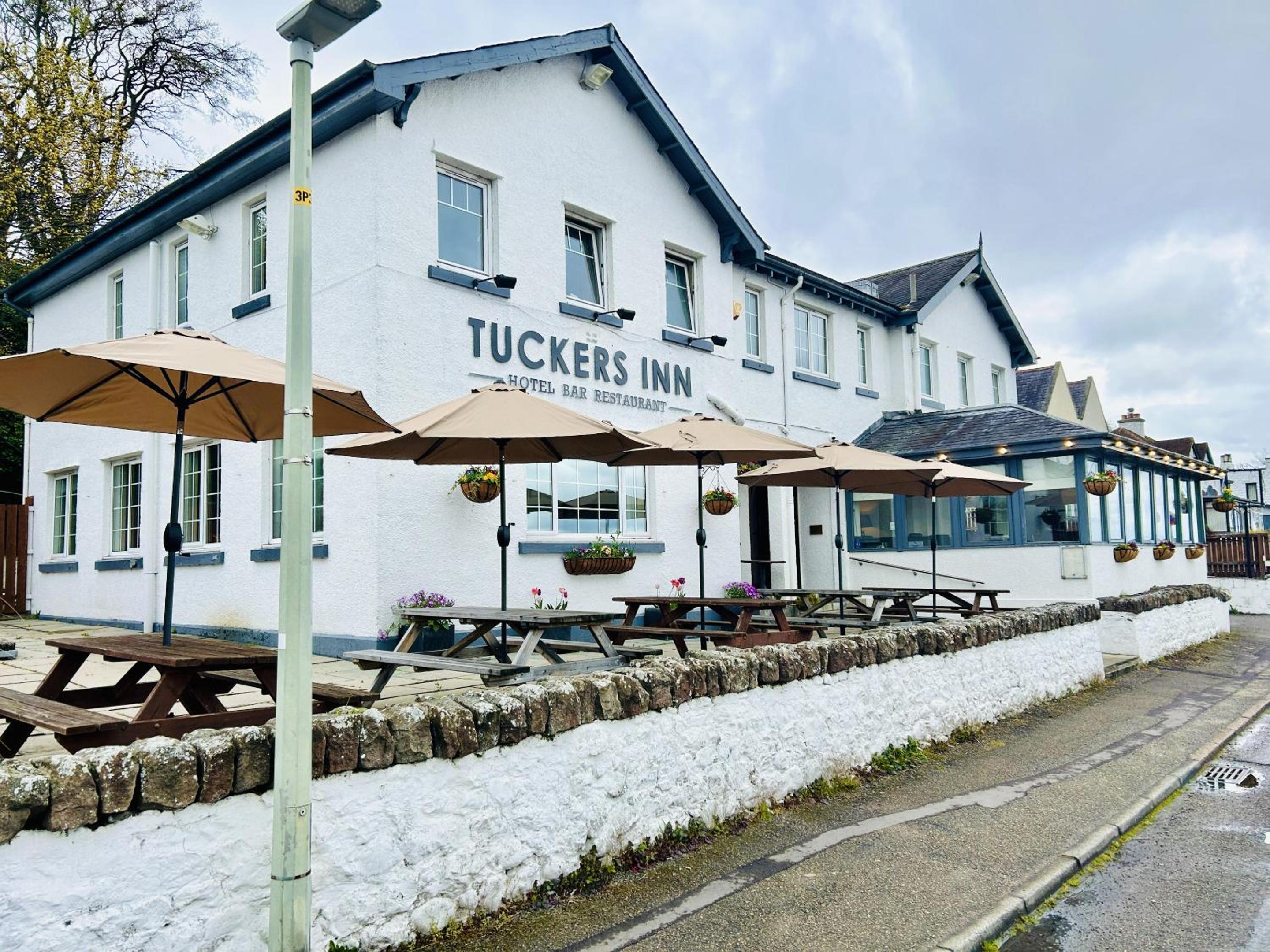 Tuckers Inn