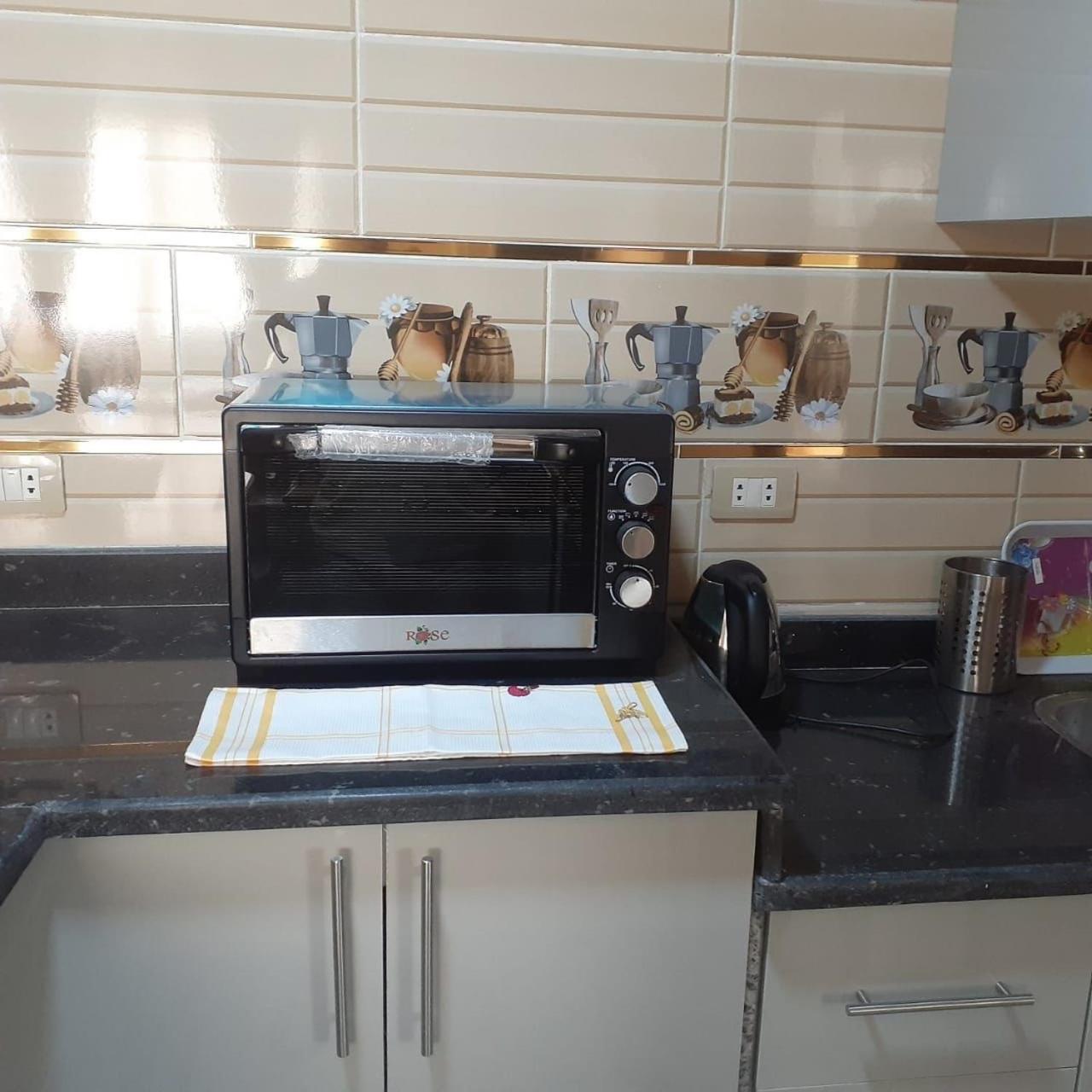 Hossam Deluxe Apartment El Hadaba Sheraton