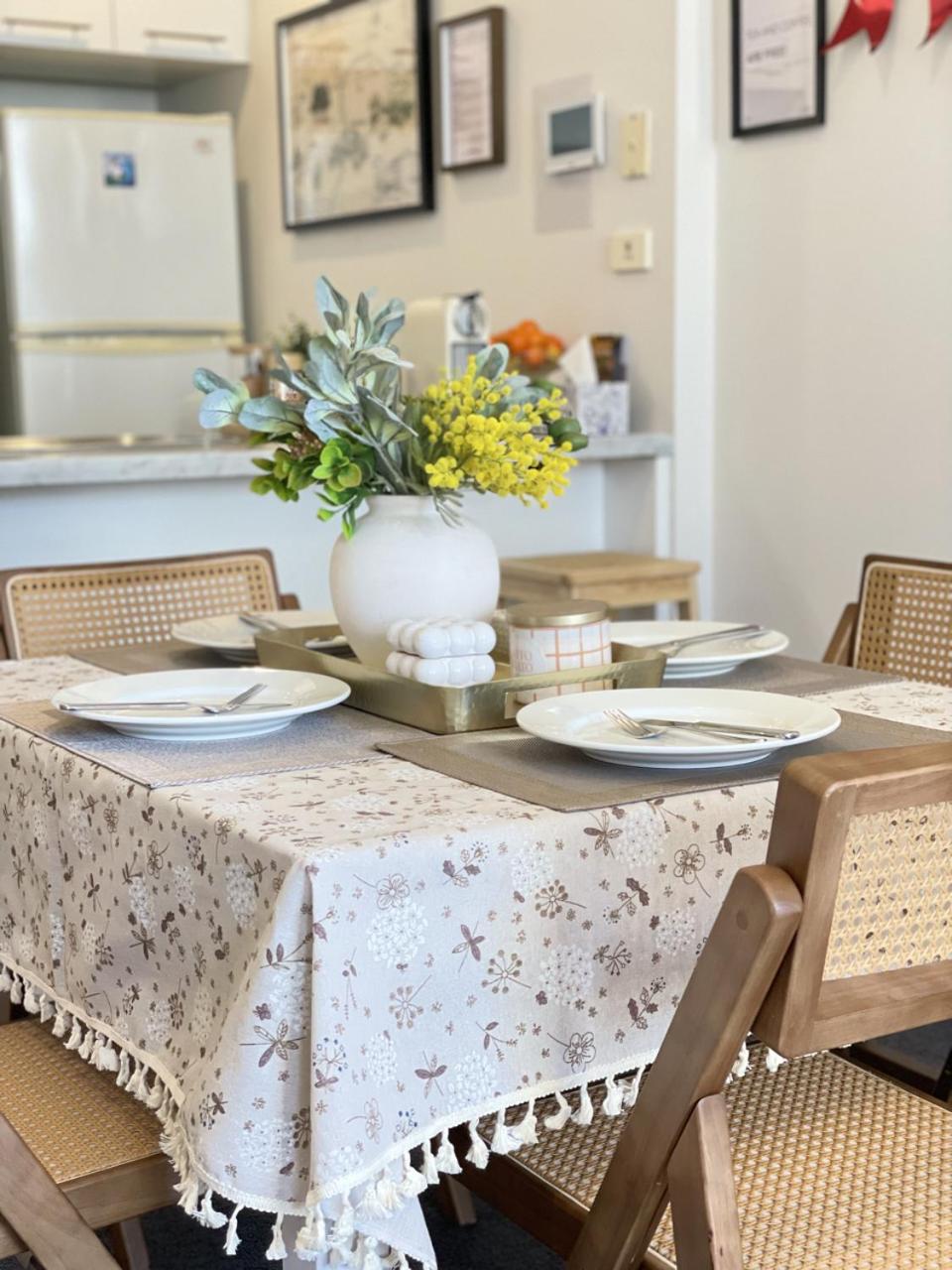2BR CBD sunlit residence - Bourke Street shops