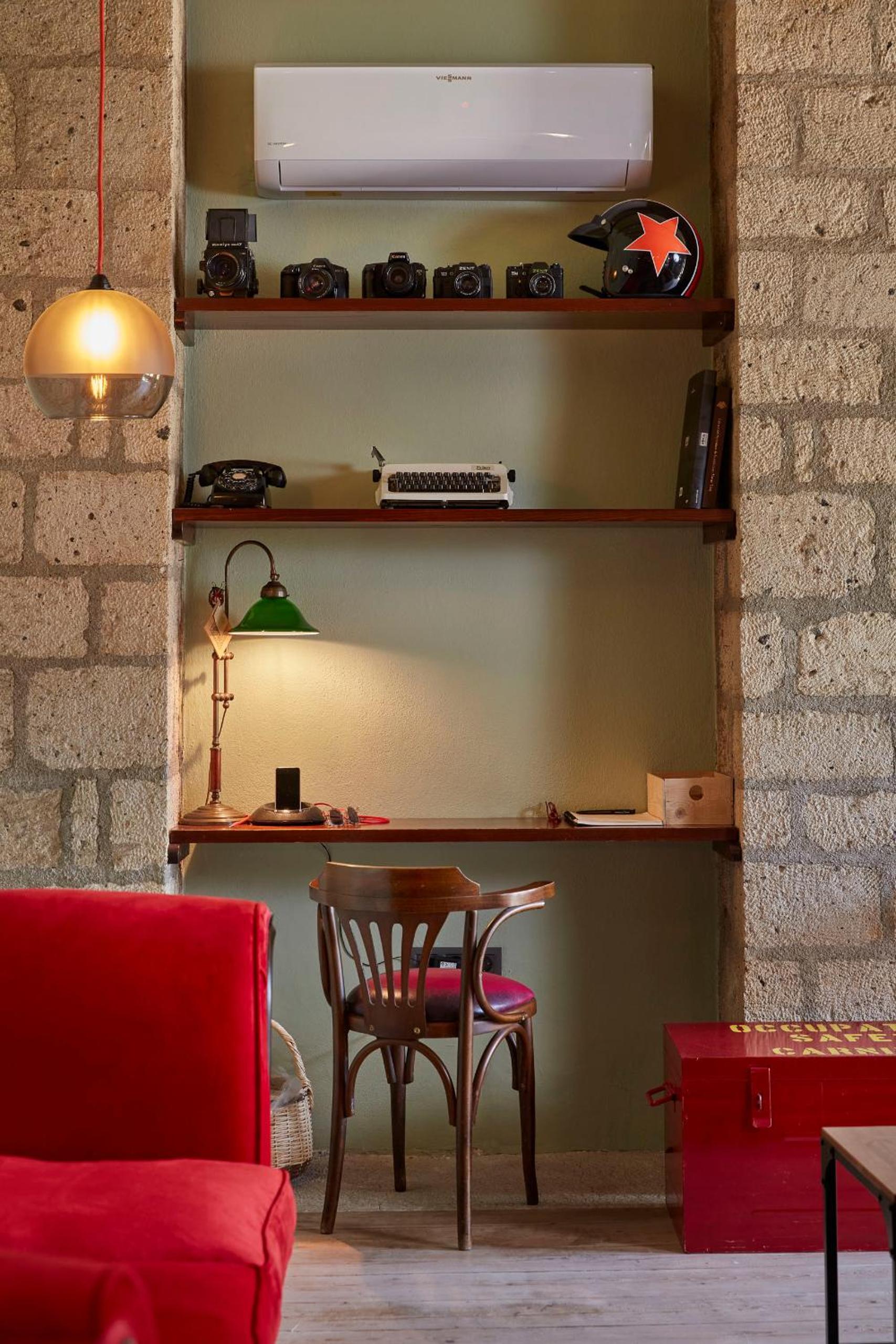Photo 12